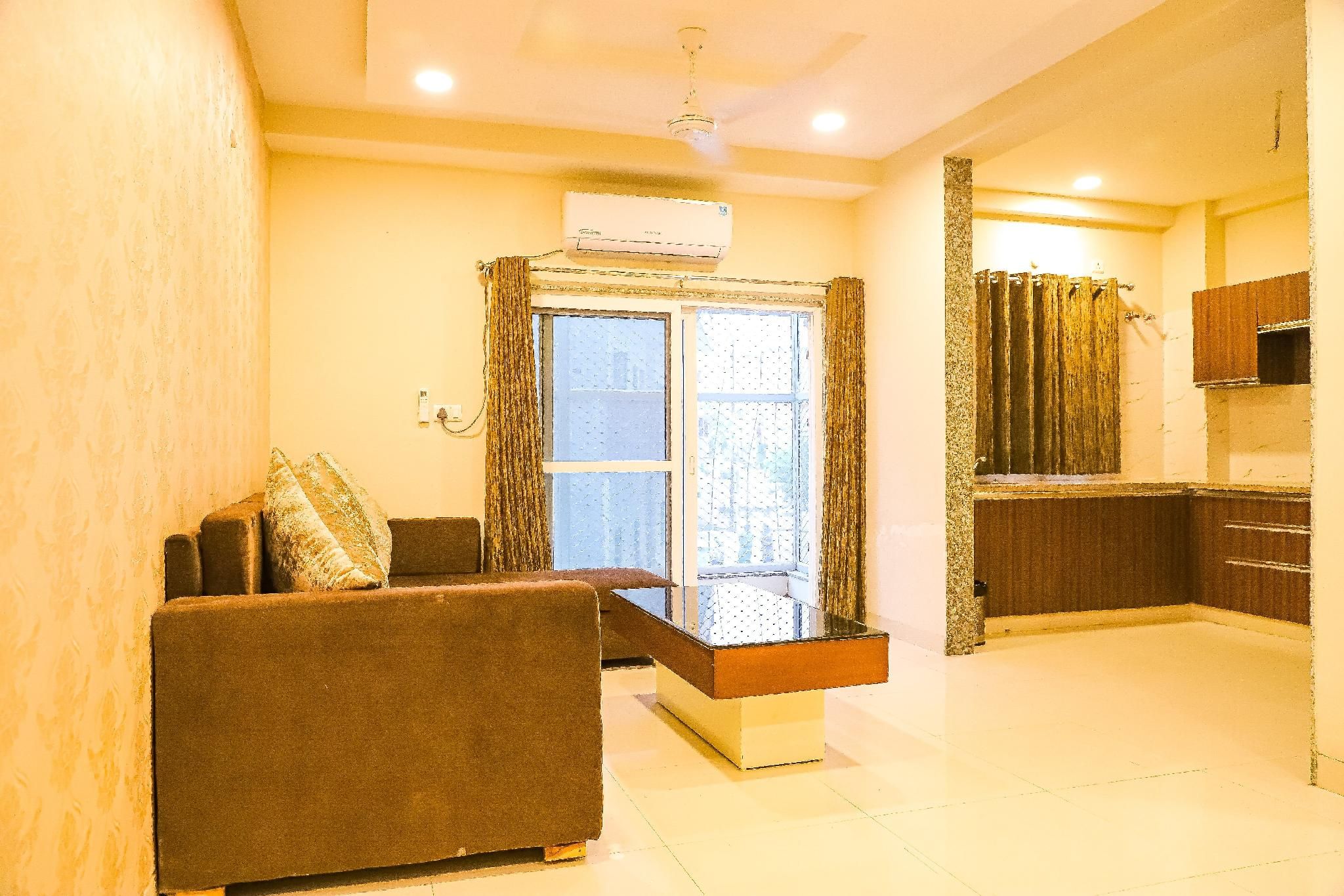  Hotel Shri Radha Nikunj Opp Prem Mandir Vrindavan Family Suite 3