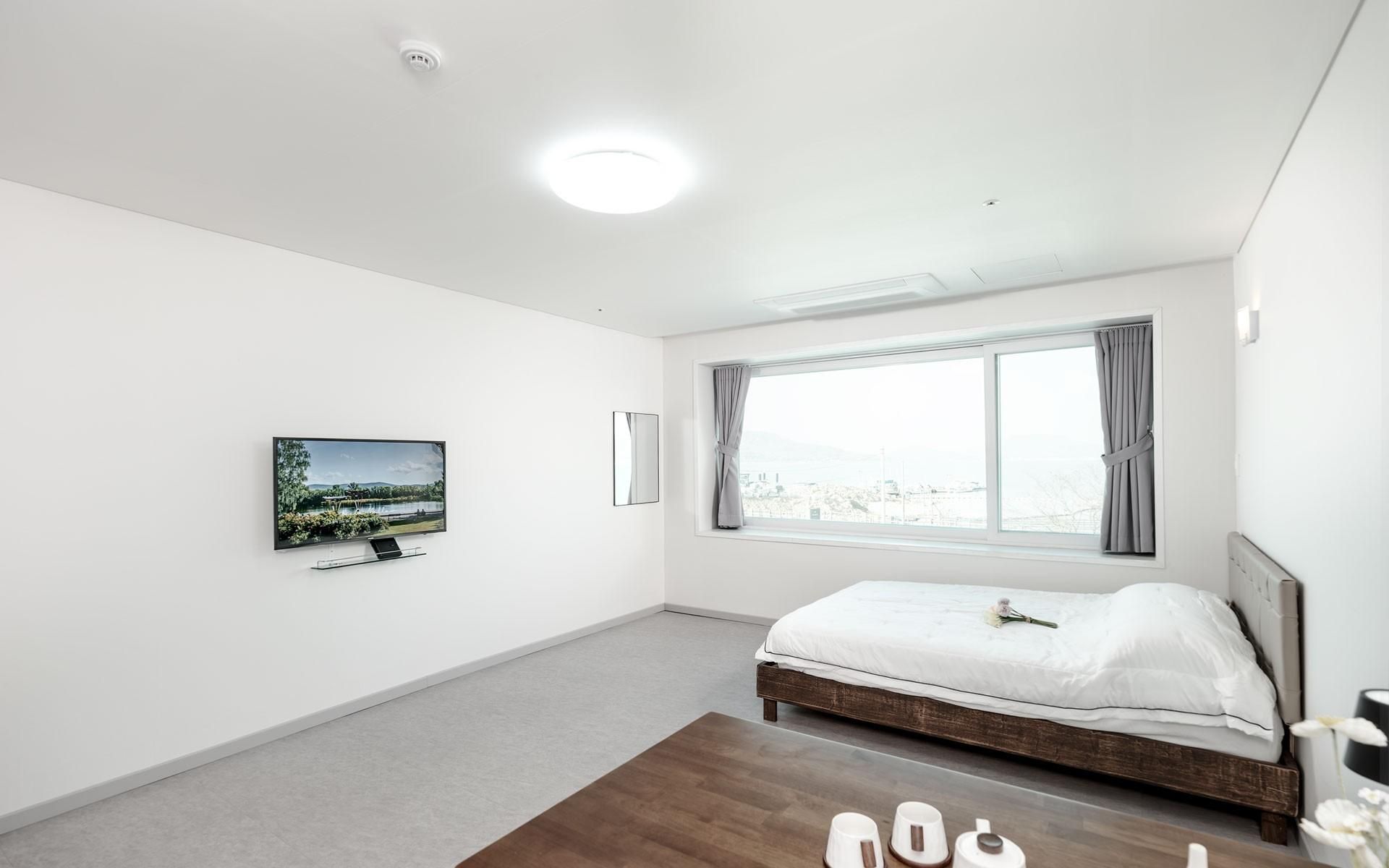 Pureunbada Resort 213 (one-room bed)