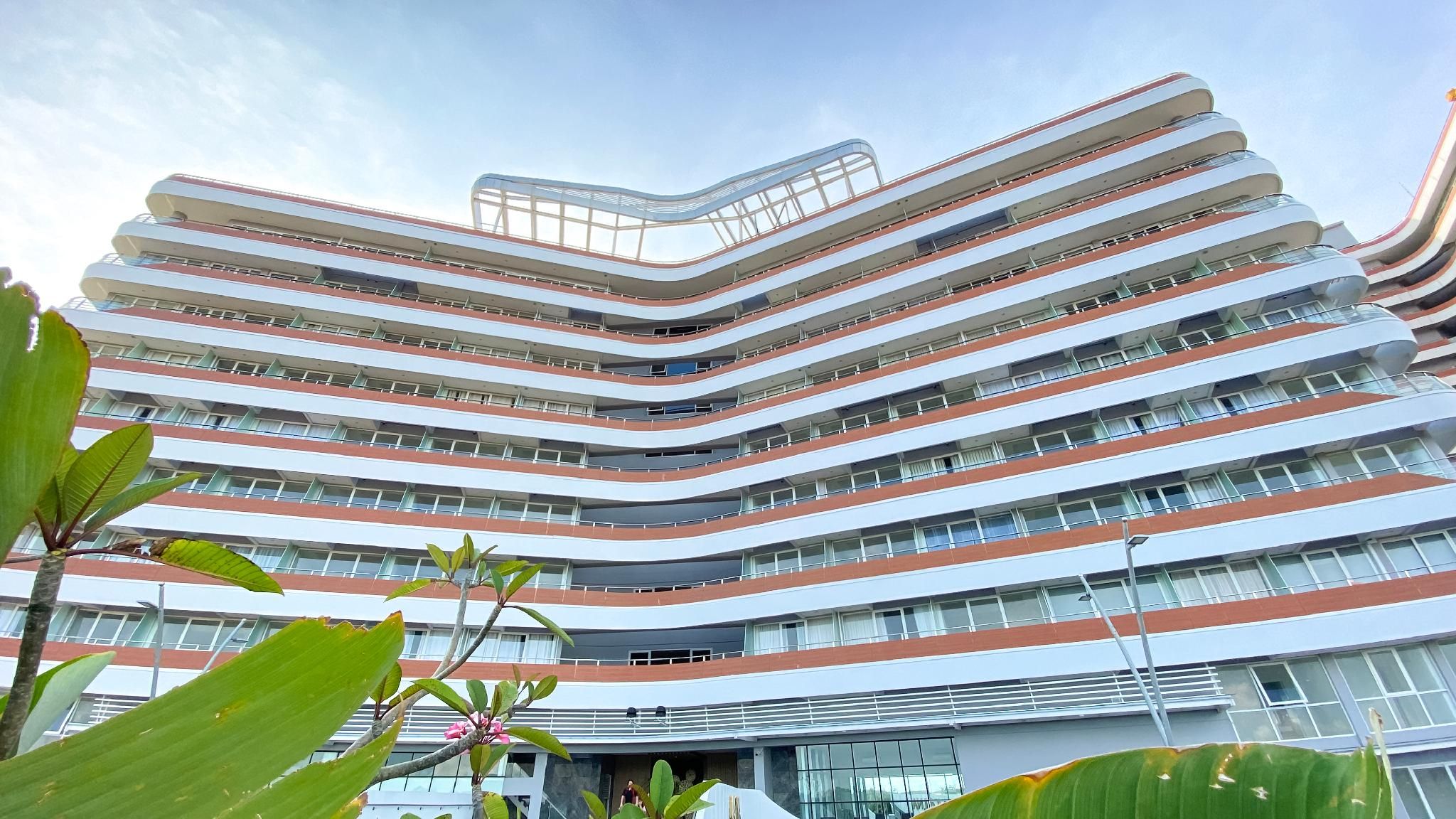 REOTEL at THE NOVE - NUVASA BAY Serviced Apartment 