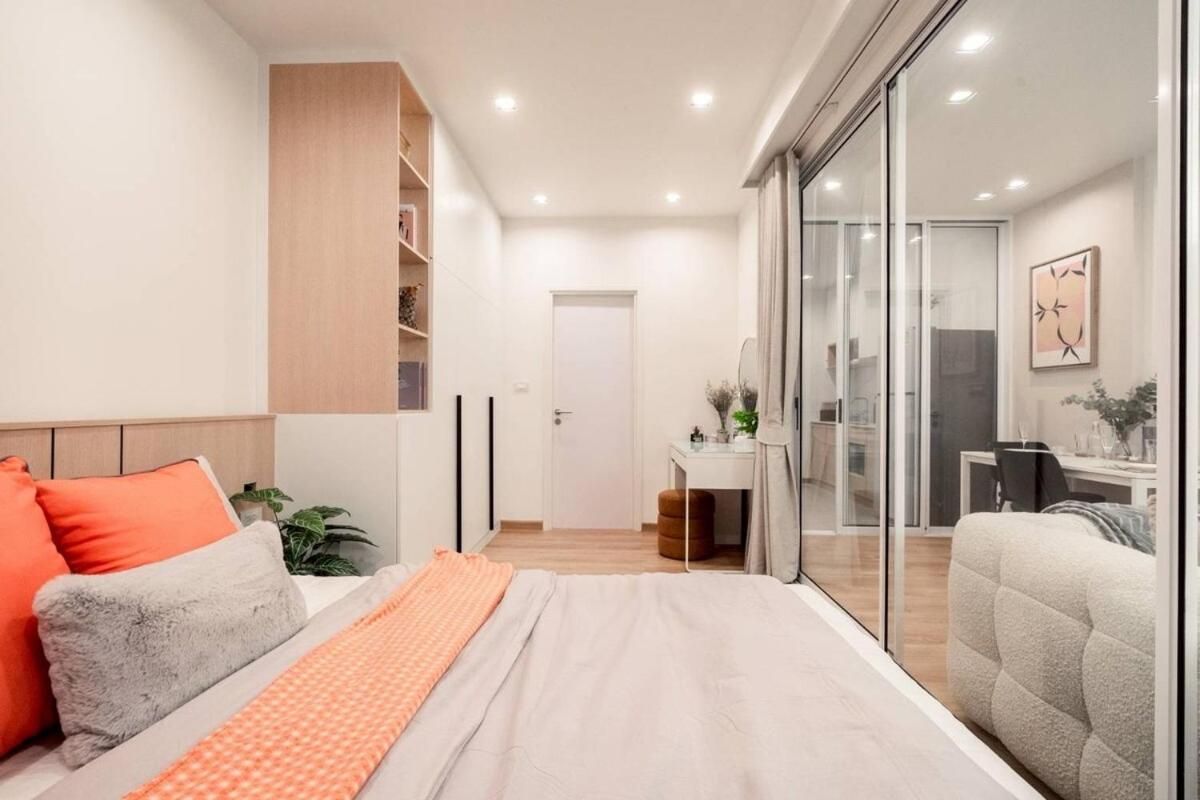 The one ratchaphruek One-Bedroom Apartment