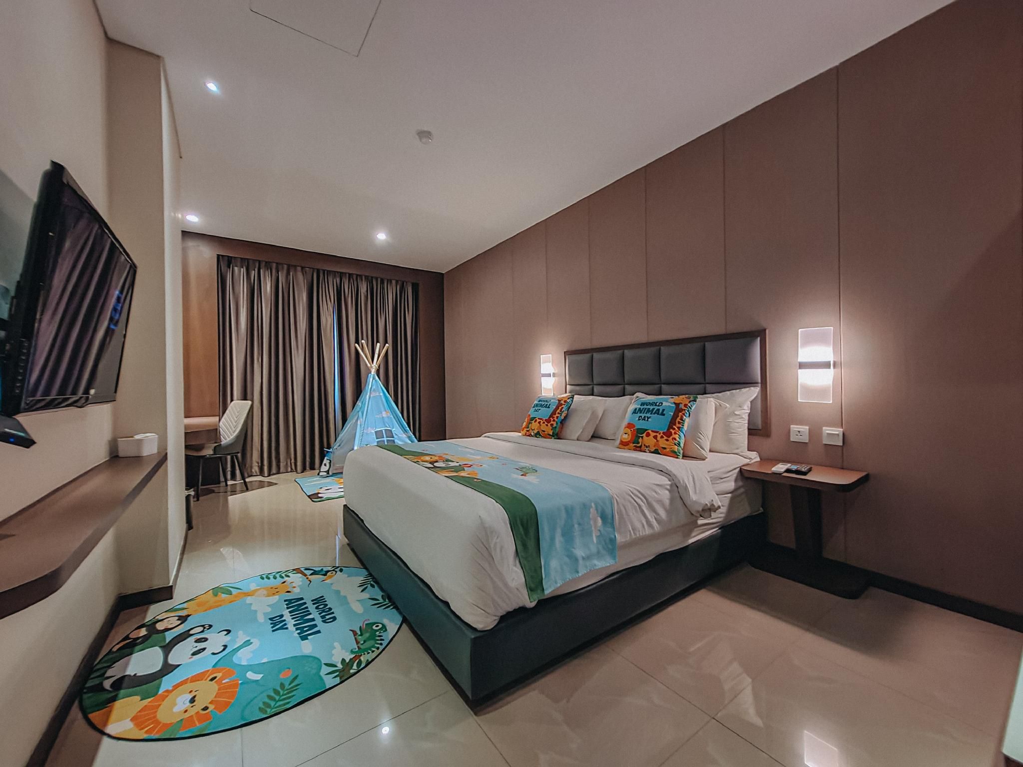 Children Theme Family Room - Newly Renovated