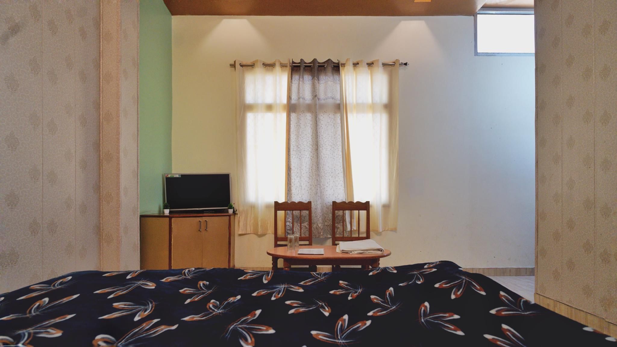 Plaza Hotel - Pithoragarh Standard Double Room - 2 Adults
