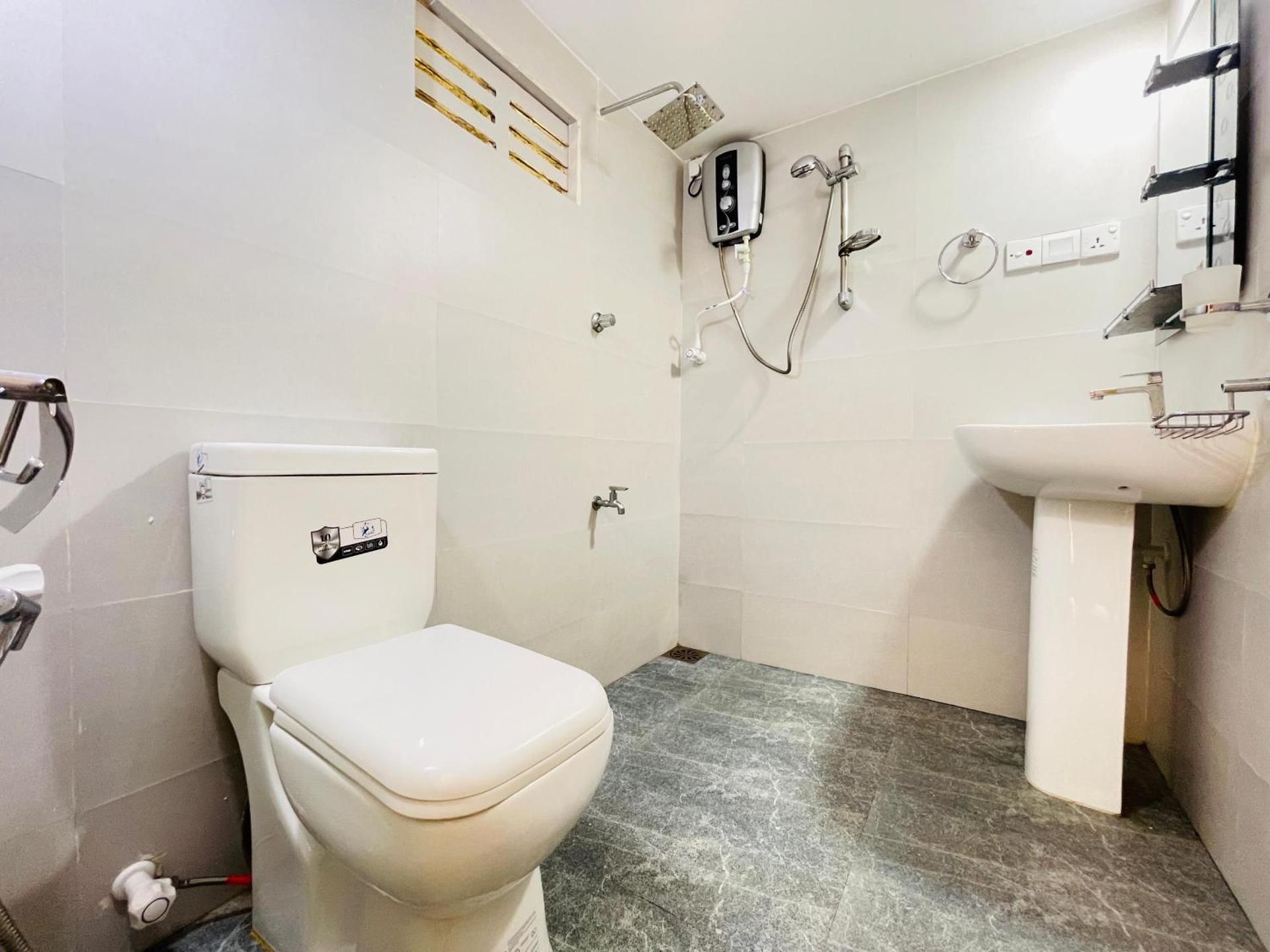 SunRest Villa with Garden View 2