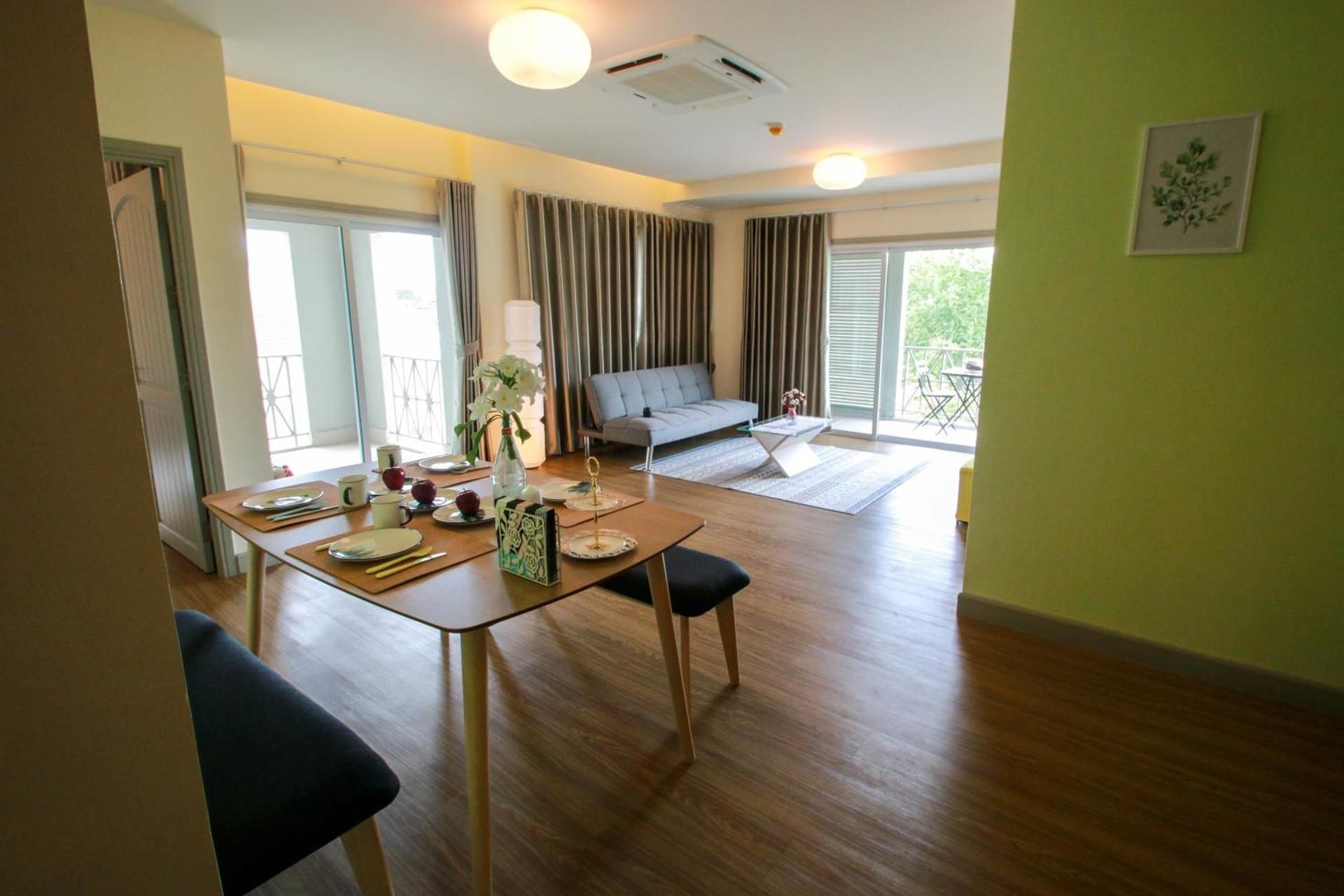 Baan Rub Lom by Jane Apartment with Balcony 5