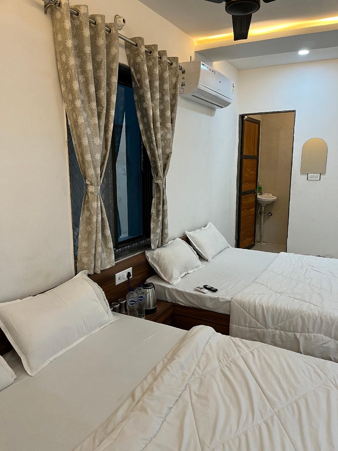 Hotel Shri Raghuvansh 2 Bedroom 1 Bathroom
