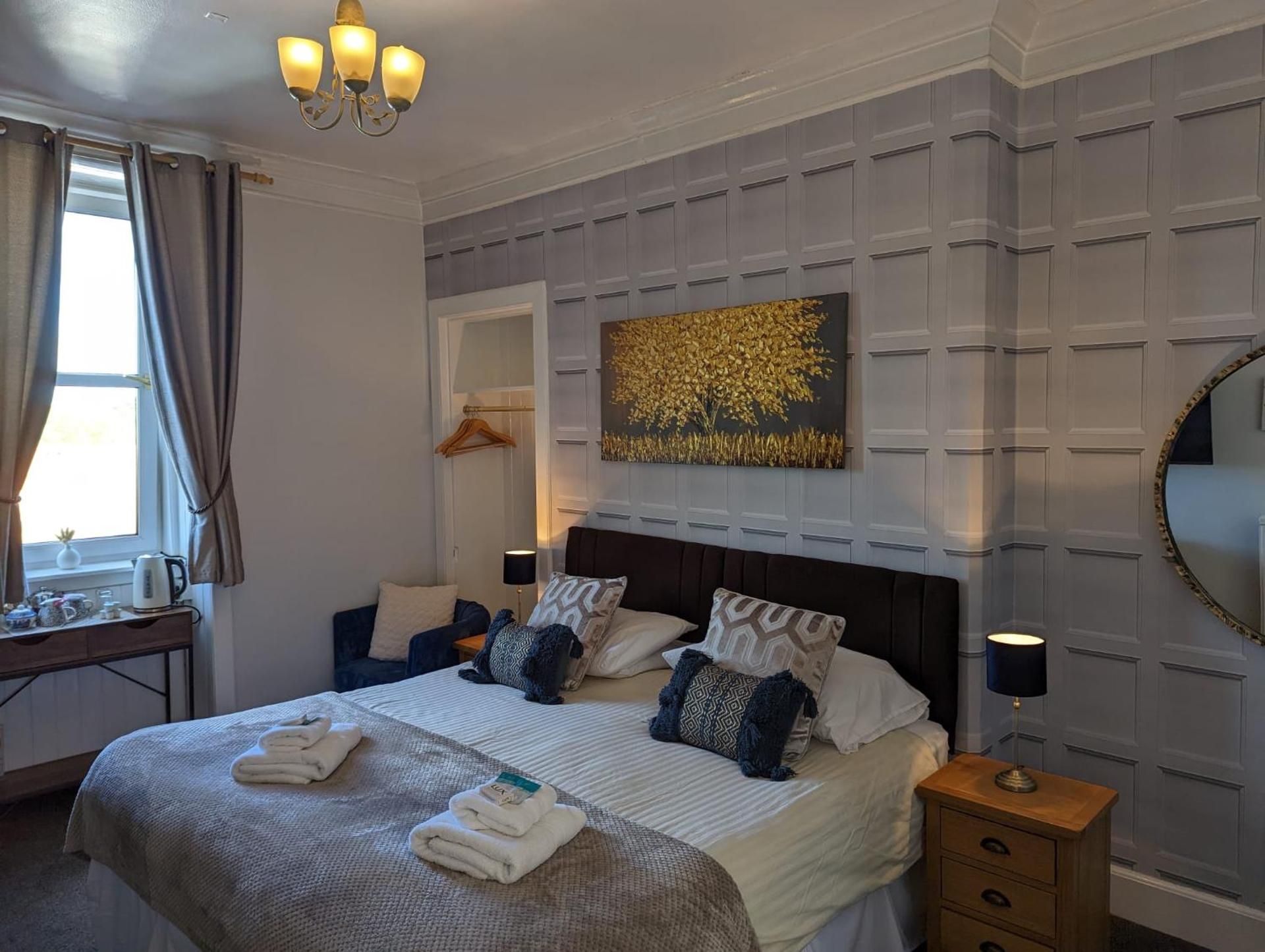 Brig O'Doon Guest House Twin Room 2