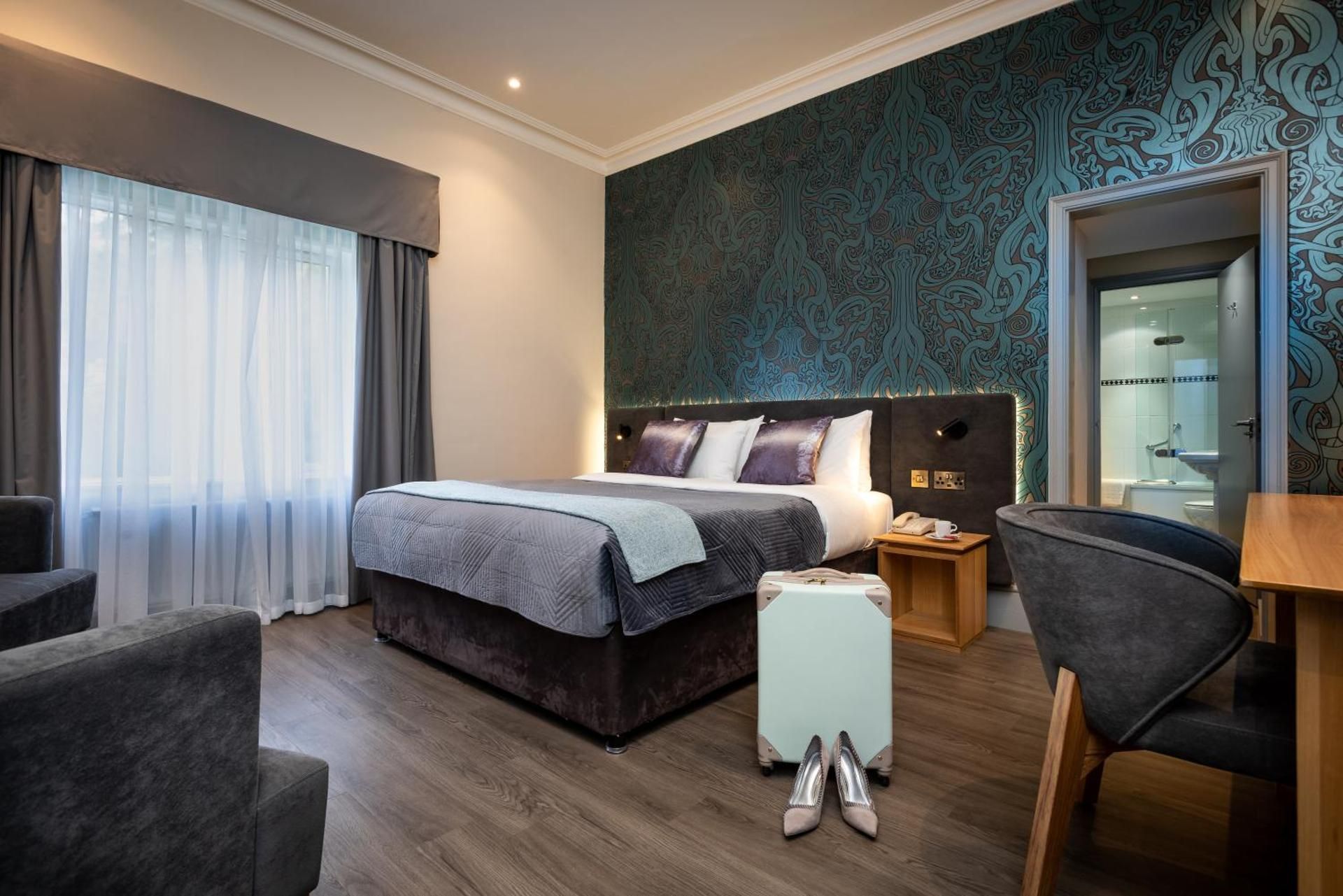 Privilege Room with King-Size Bed