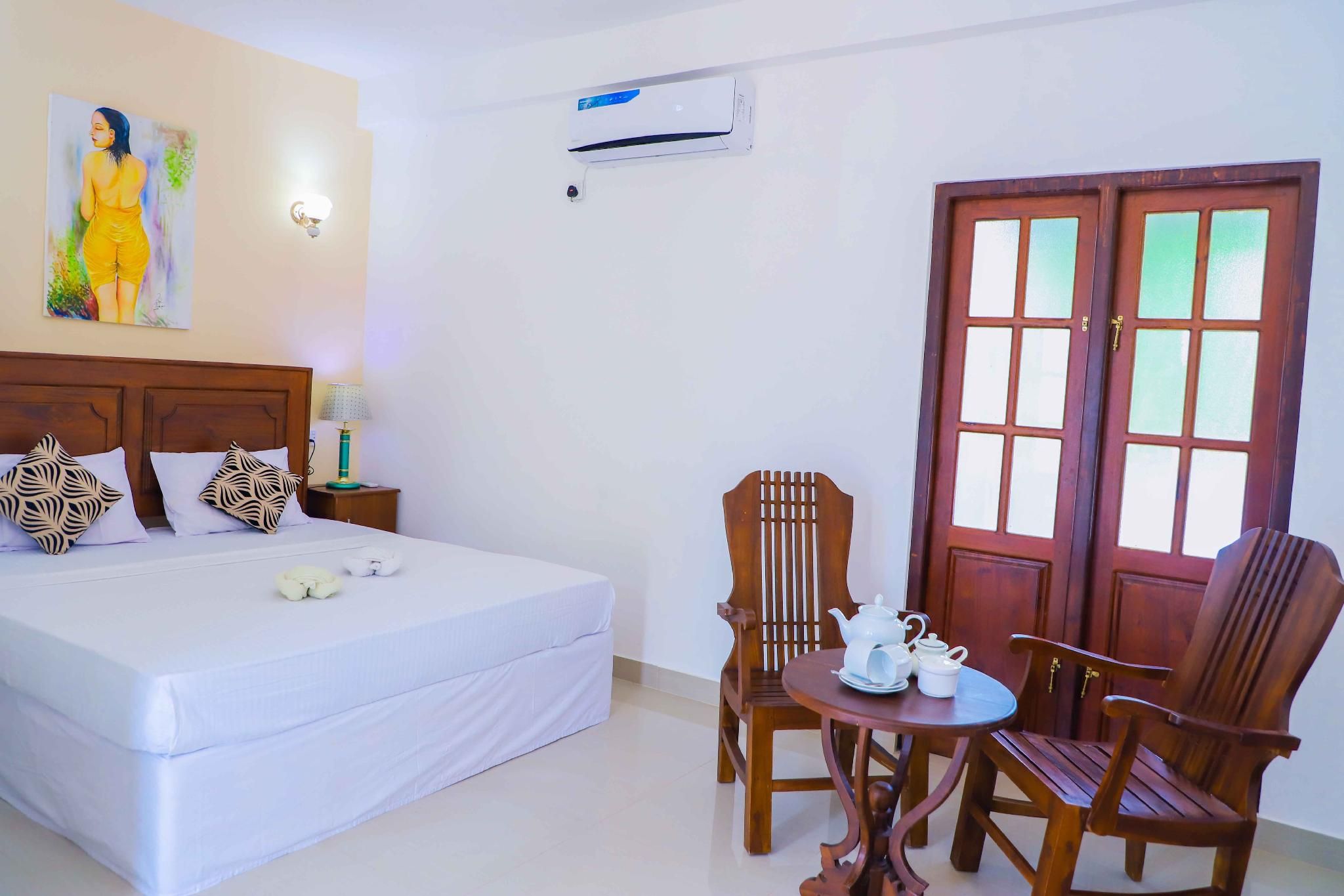 Illamperuma hotel  Deluxe Double or Twin 2