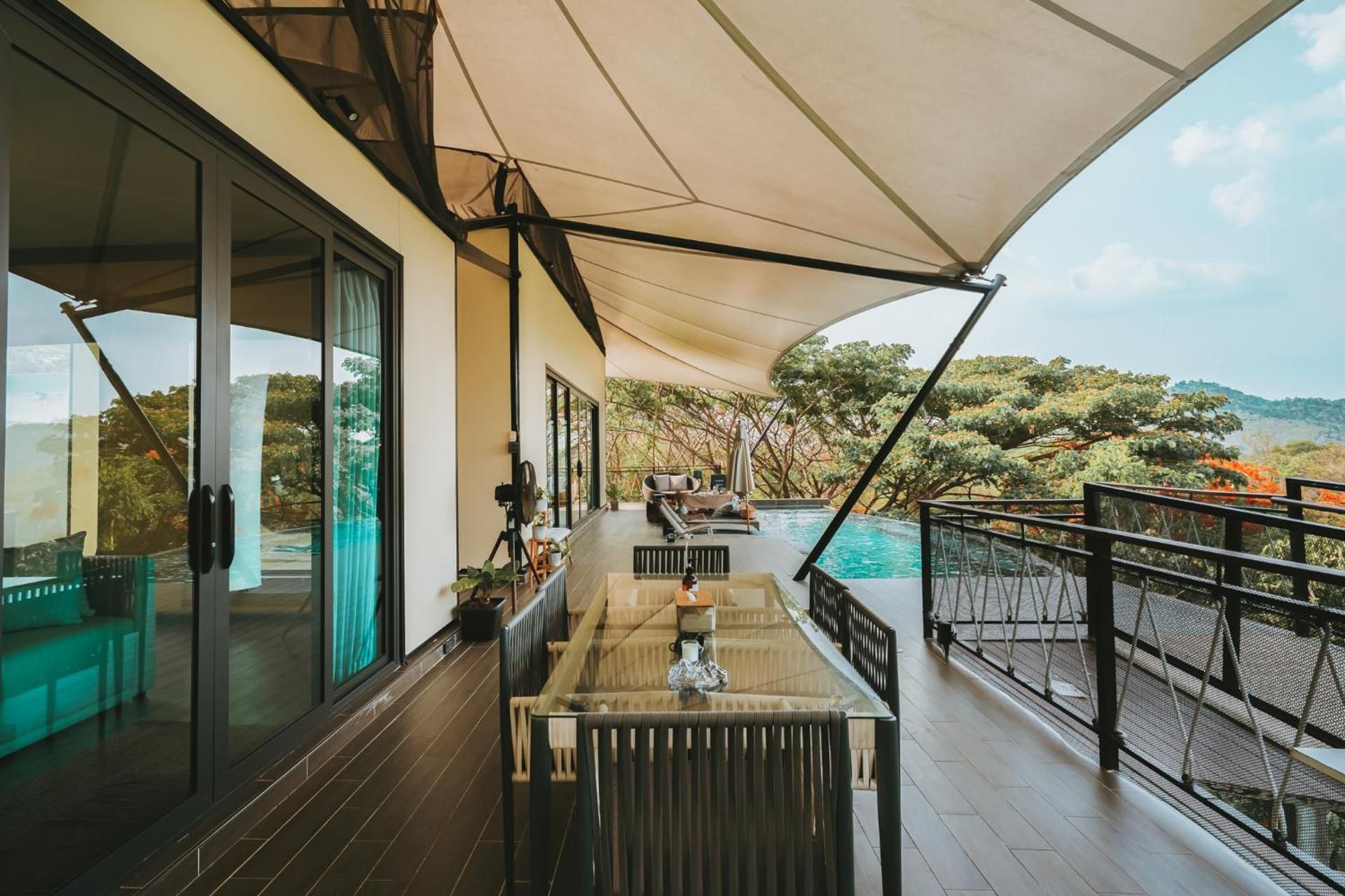 Te Mata Glamping Villa with Private Pool 5