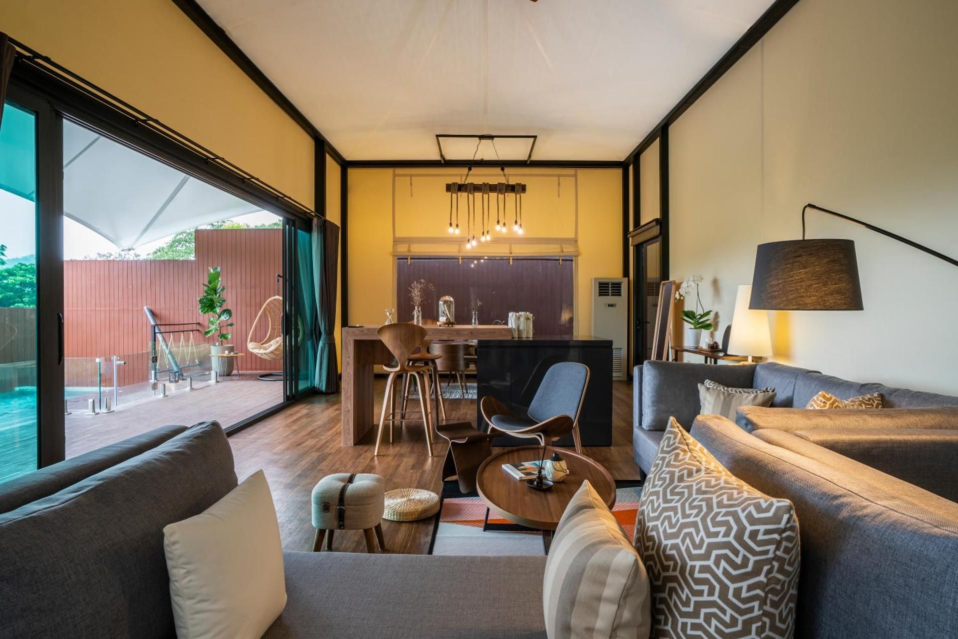 Pet-friendly Villa with Private Pool