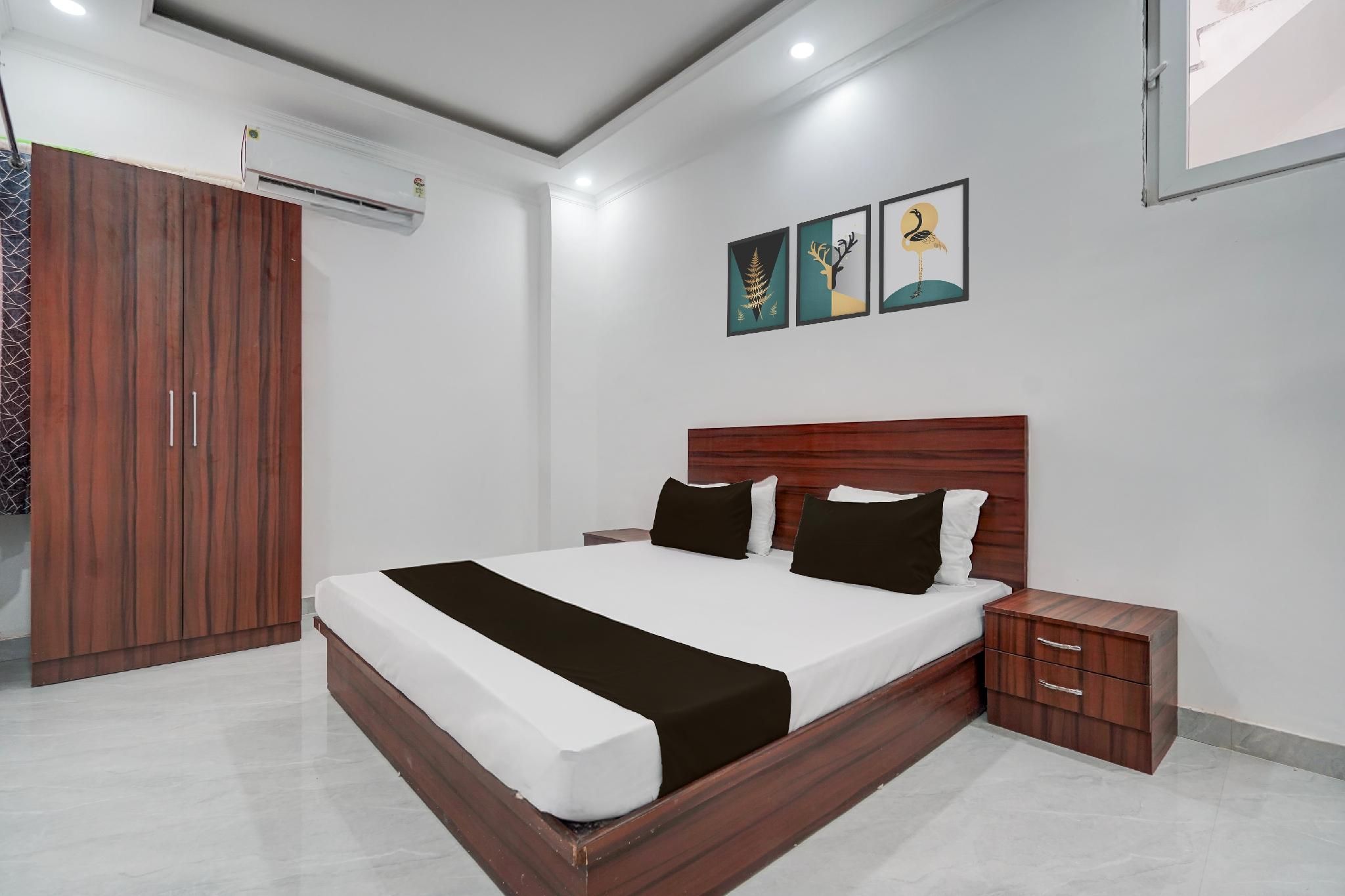 SPOT ON DARSHAN PALACE Classic Triple Room 2