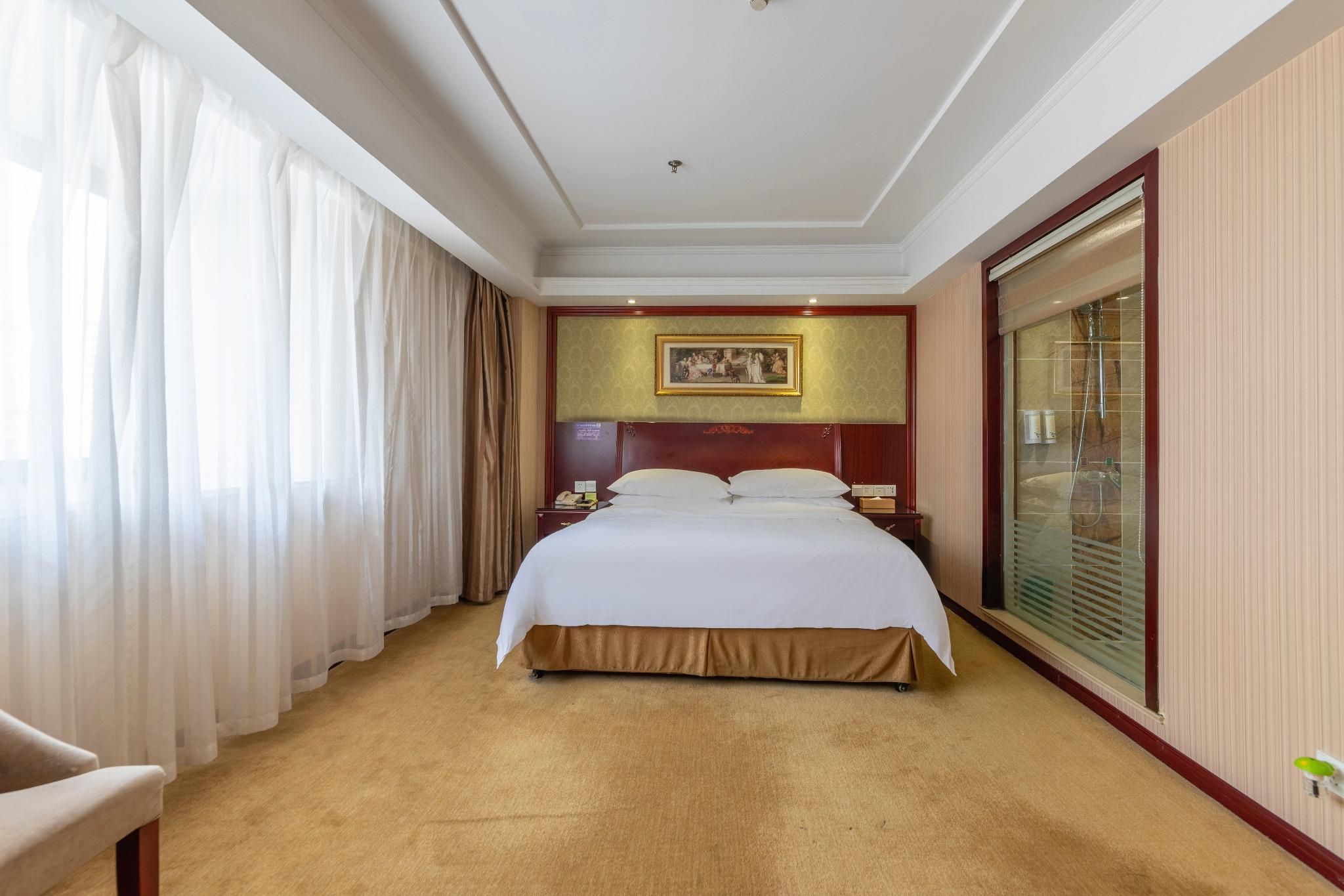 Vienna Hotel Yangzhou Outlets Plaza He Garden WH - Superior Bed Room