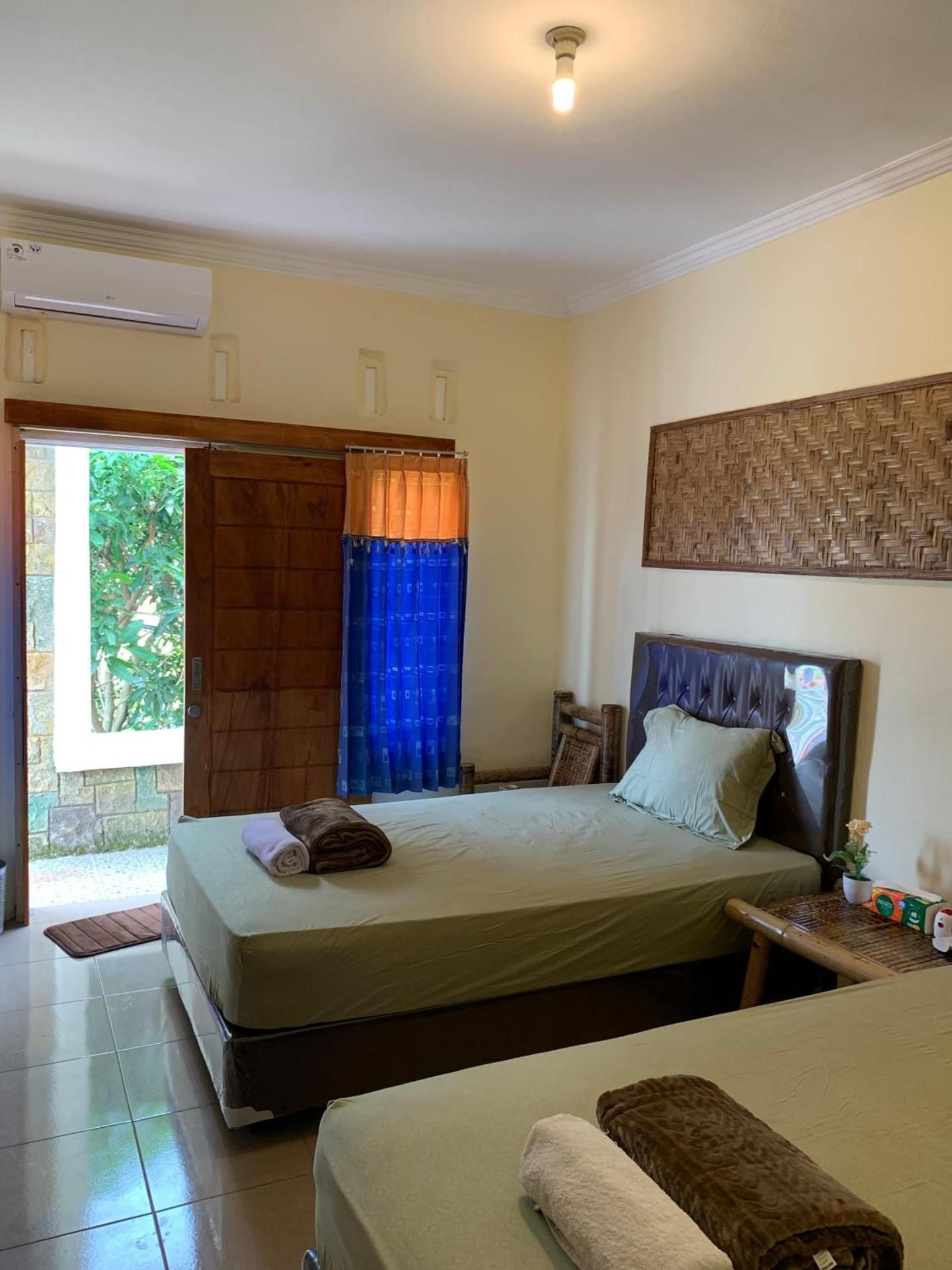 Pondok Elen Mandalika Standard Twin Room 3