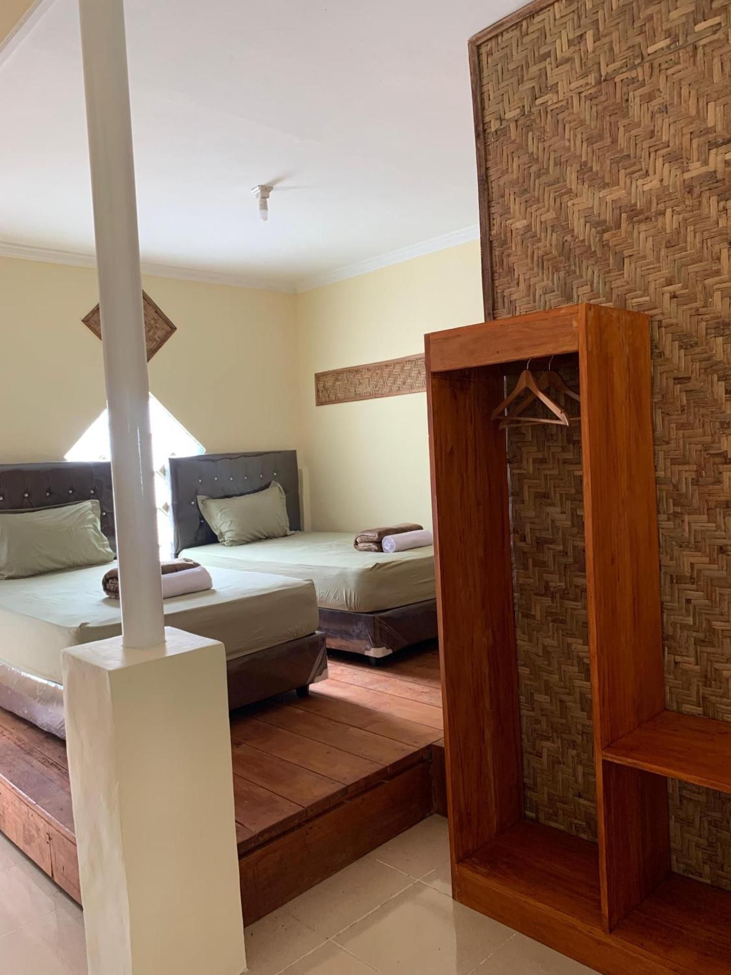 Pondok Elen Mandalika Standard Twin Room