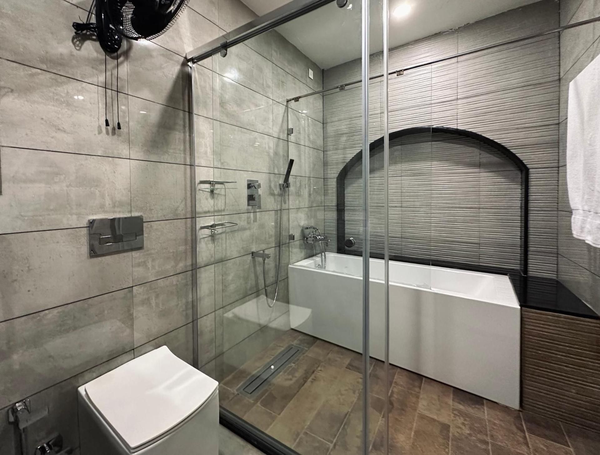 Mayilveedu Guest House Junior Suite with Balcony 2