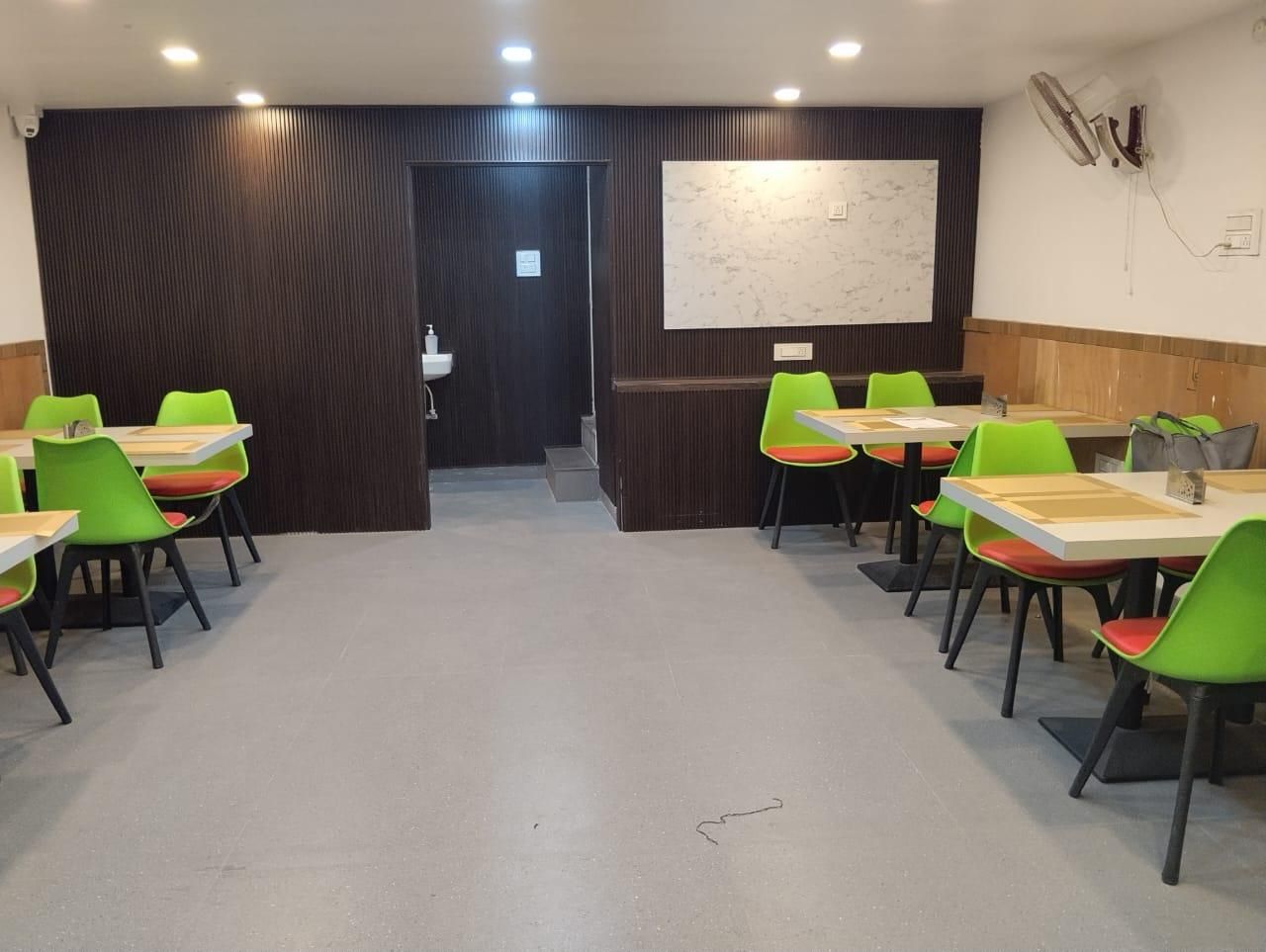 Hotel 7R Residency