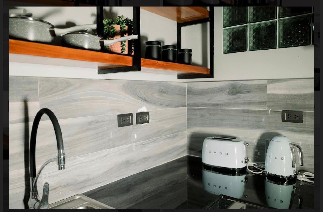 Micasa Travellers Inn Deluxe Double or Twin