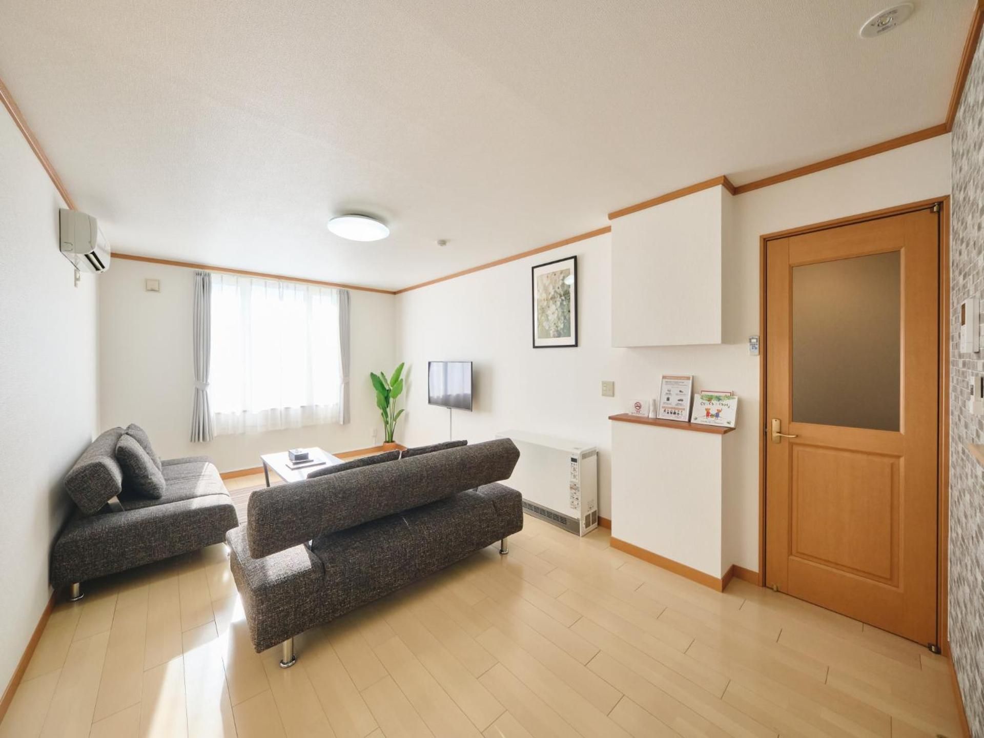 mve Two-Bedroom Apartment 2