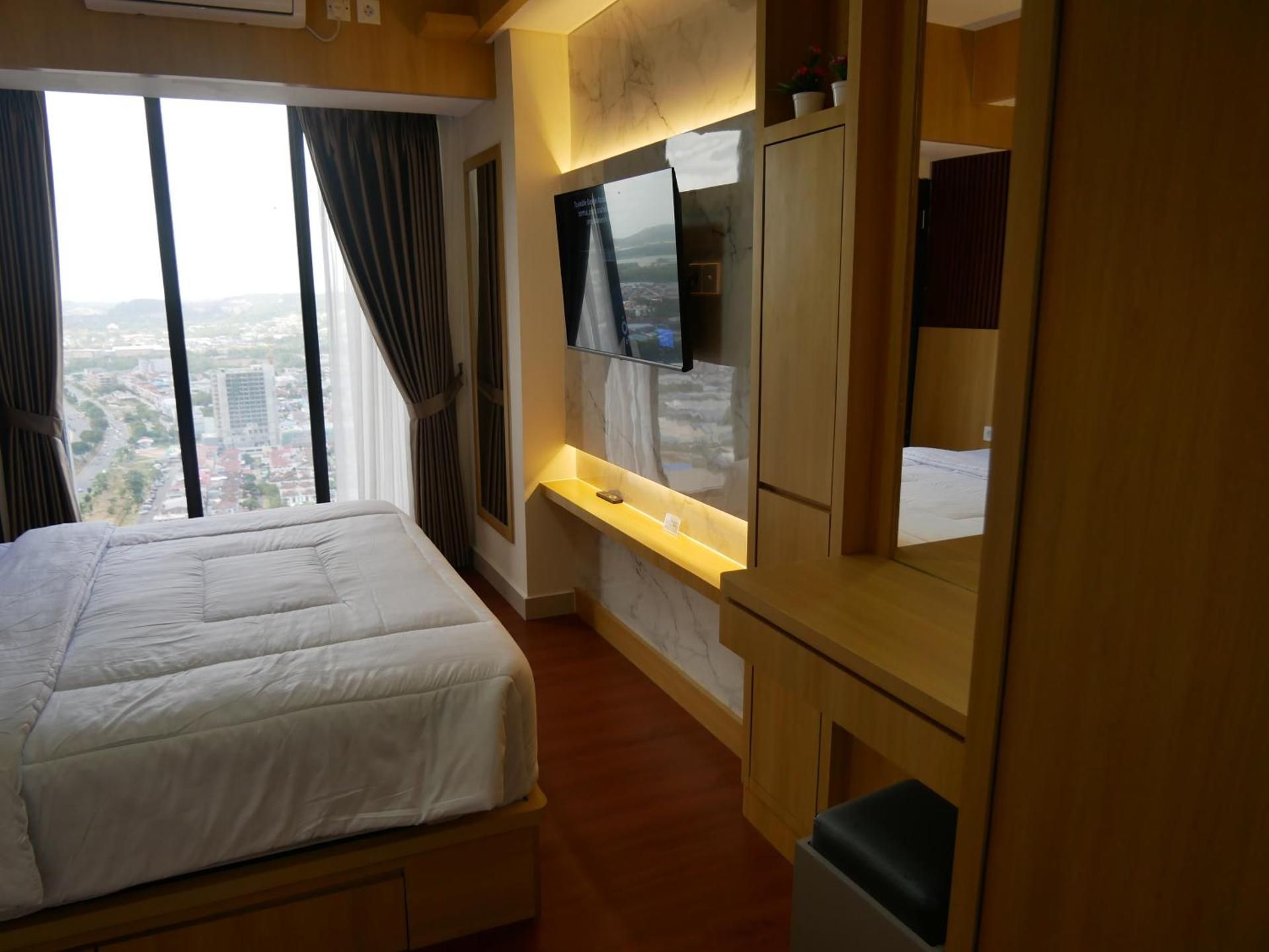 Studio with Pool View