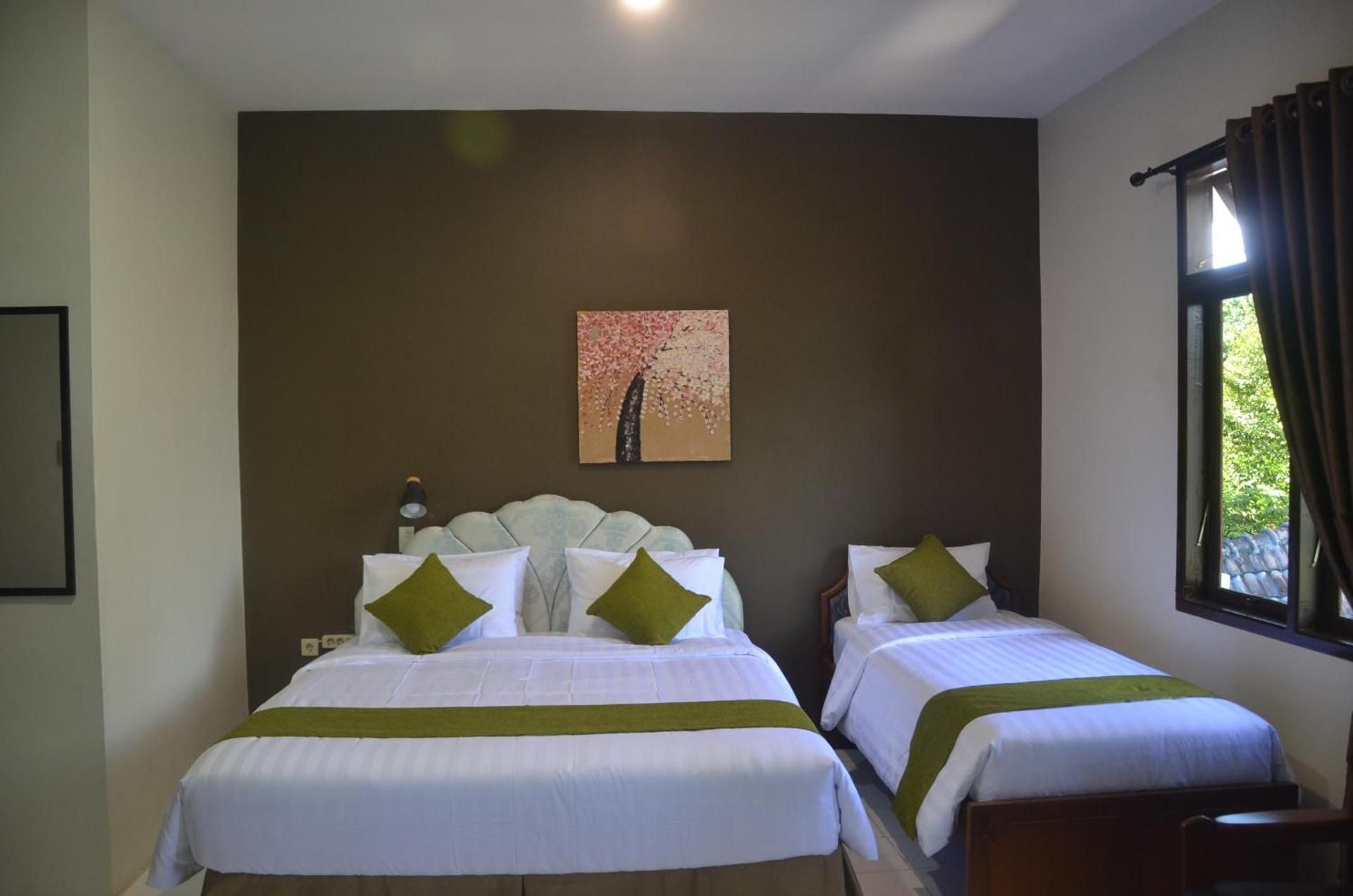 Quadruple Room with Lake View