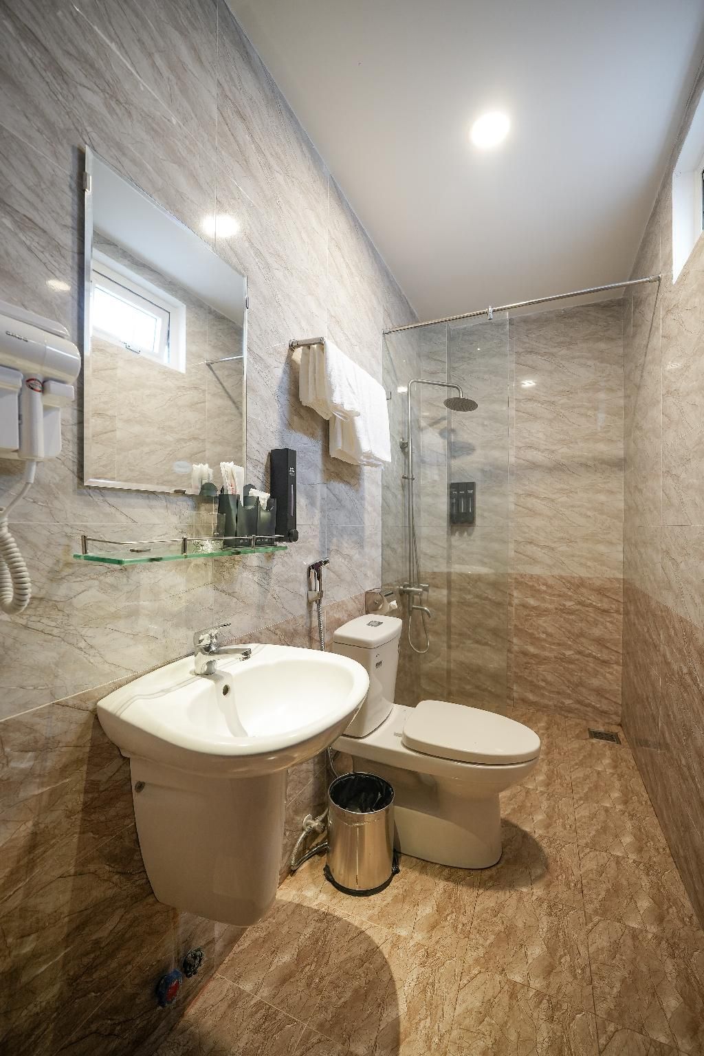 Chiic House Đà Lạt Deluxe Room 8