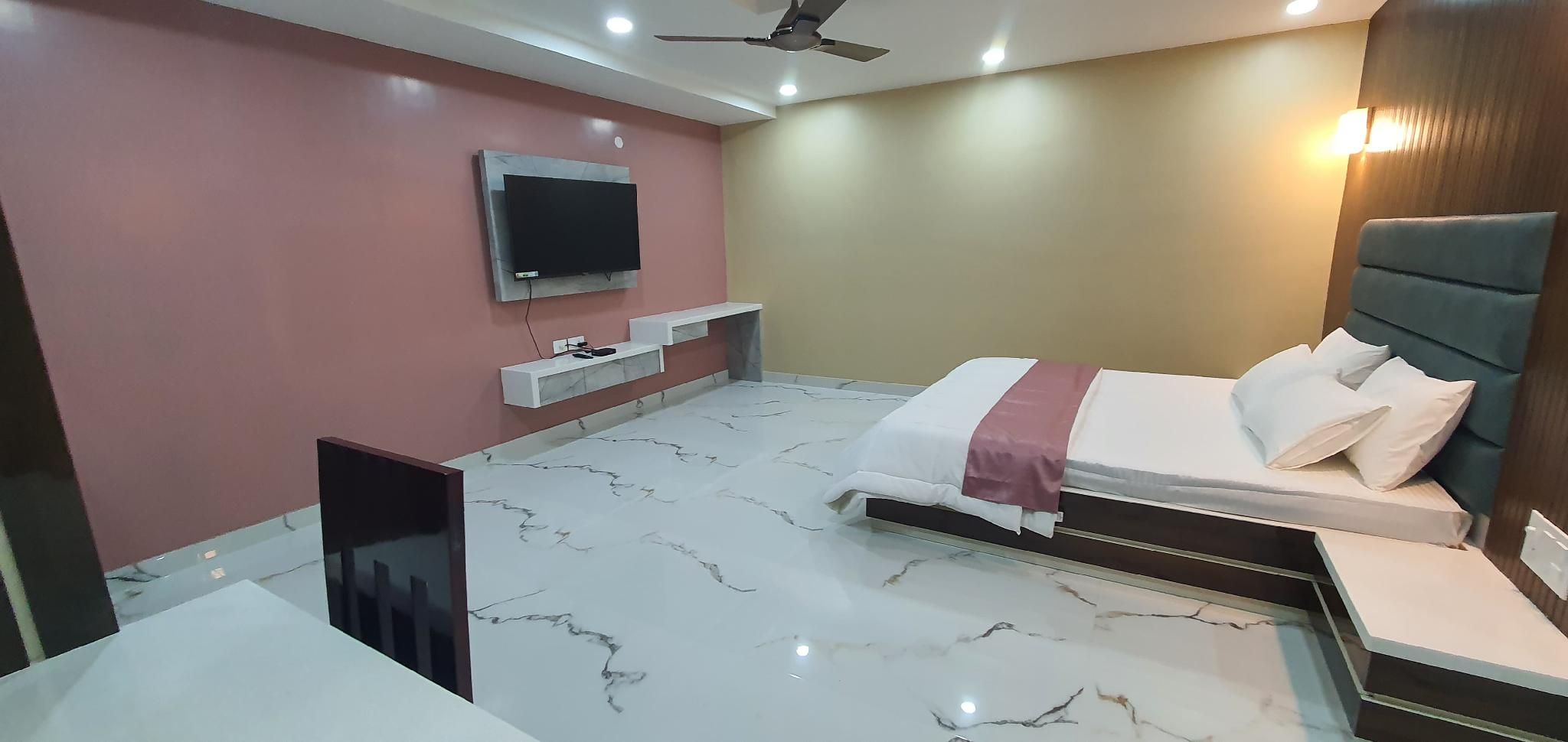 SC Hotel Double Room 2