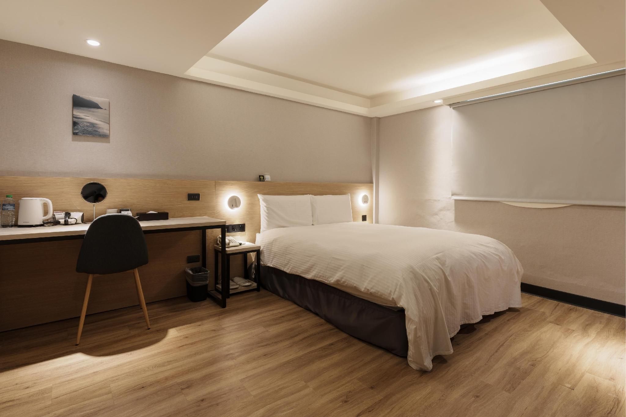 Standard Double Room - Check-In After 9:00 PM