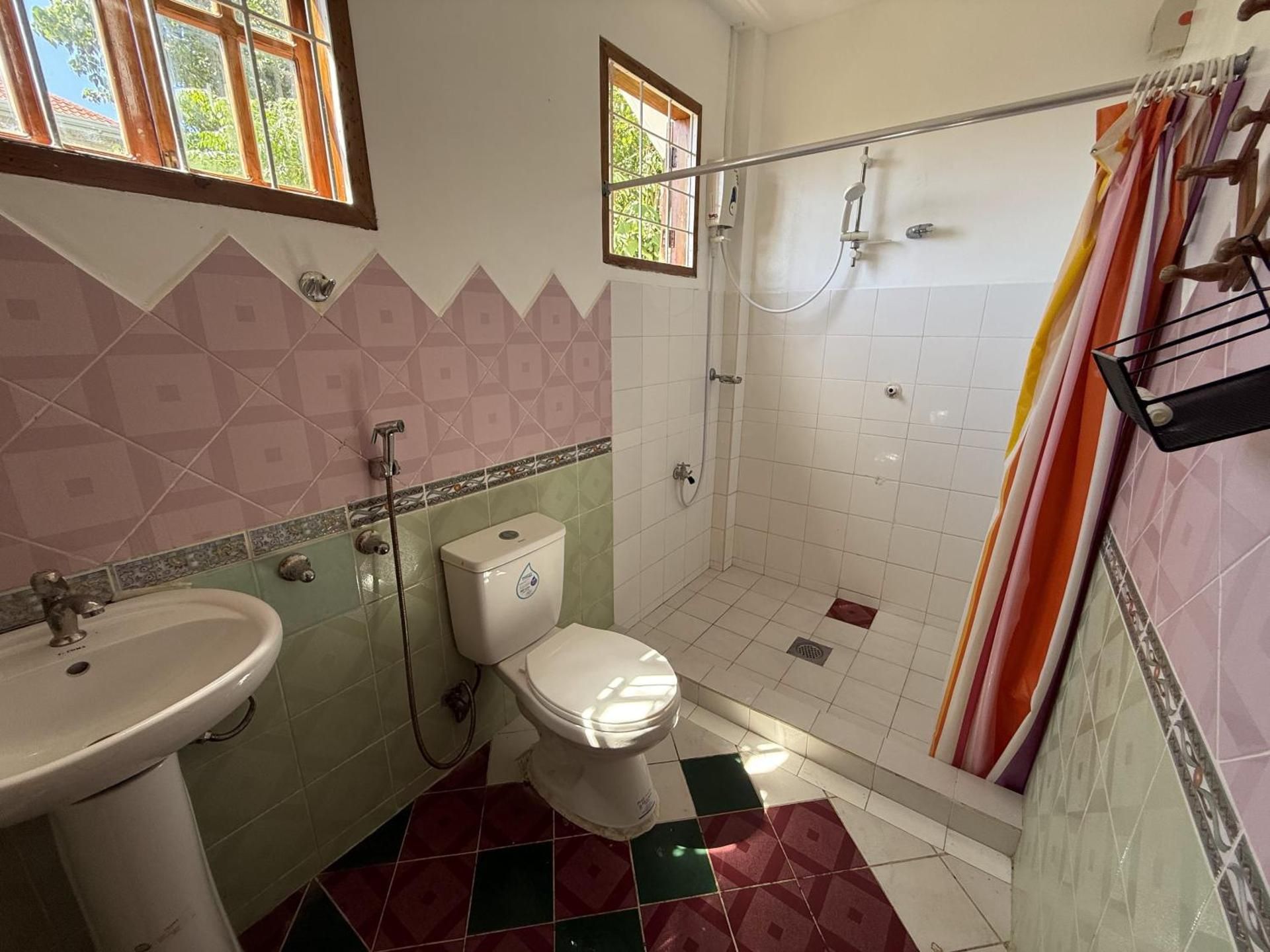 Casa Aureola Twin Room with Balcony 3