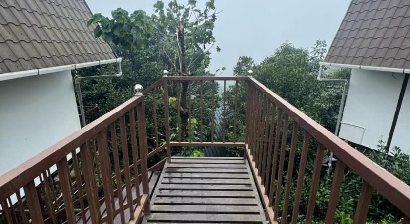 Jmount Vagamon Resort Deluxe 7