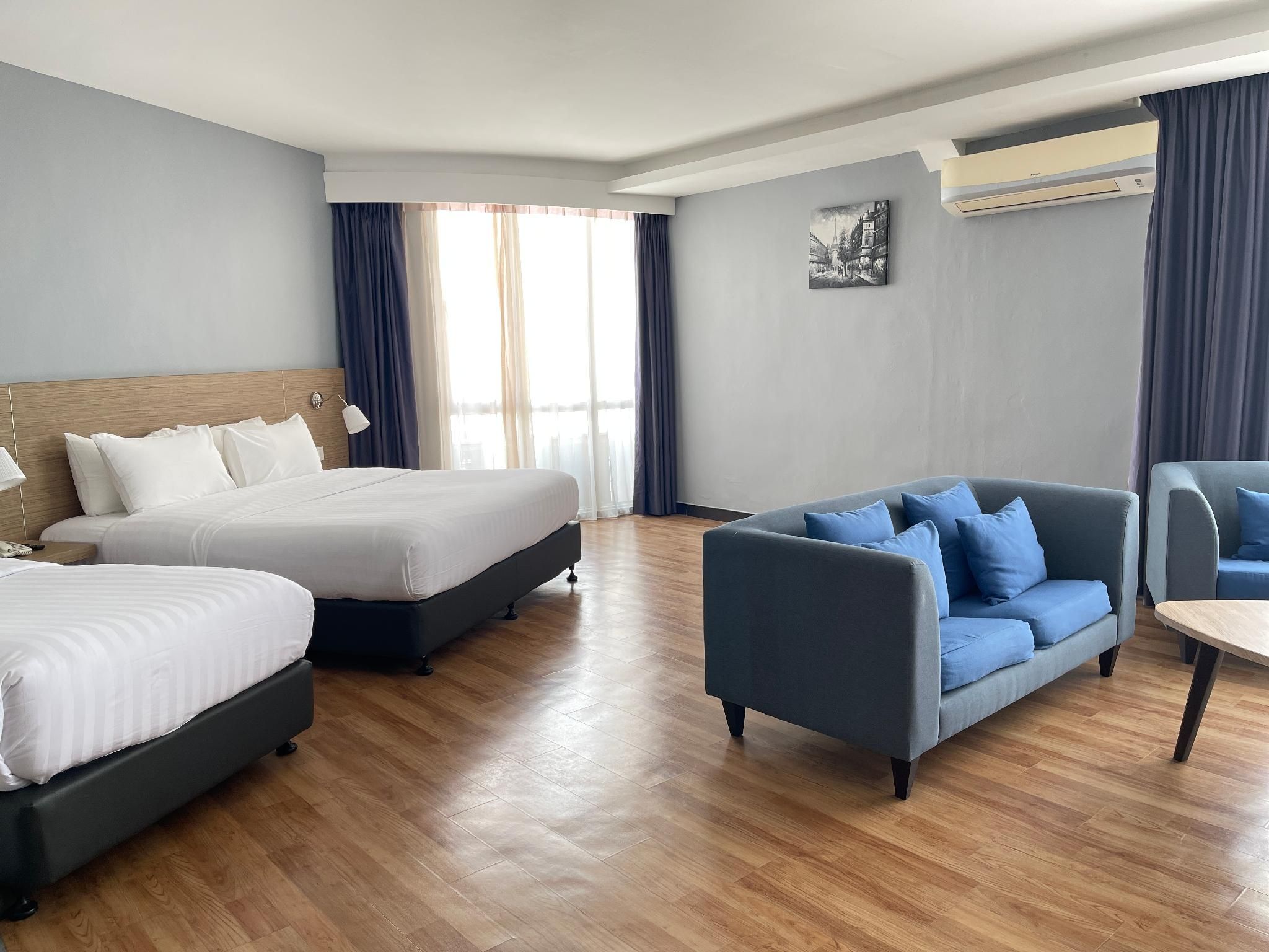 Family Room Non-Smoking