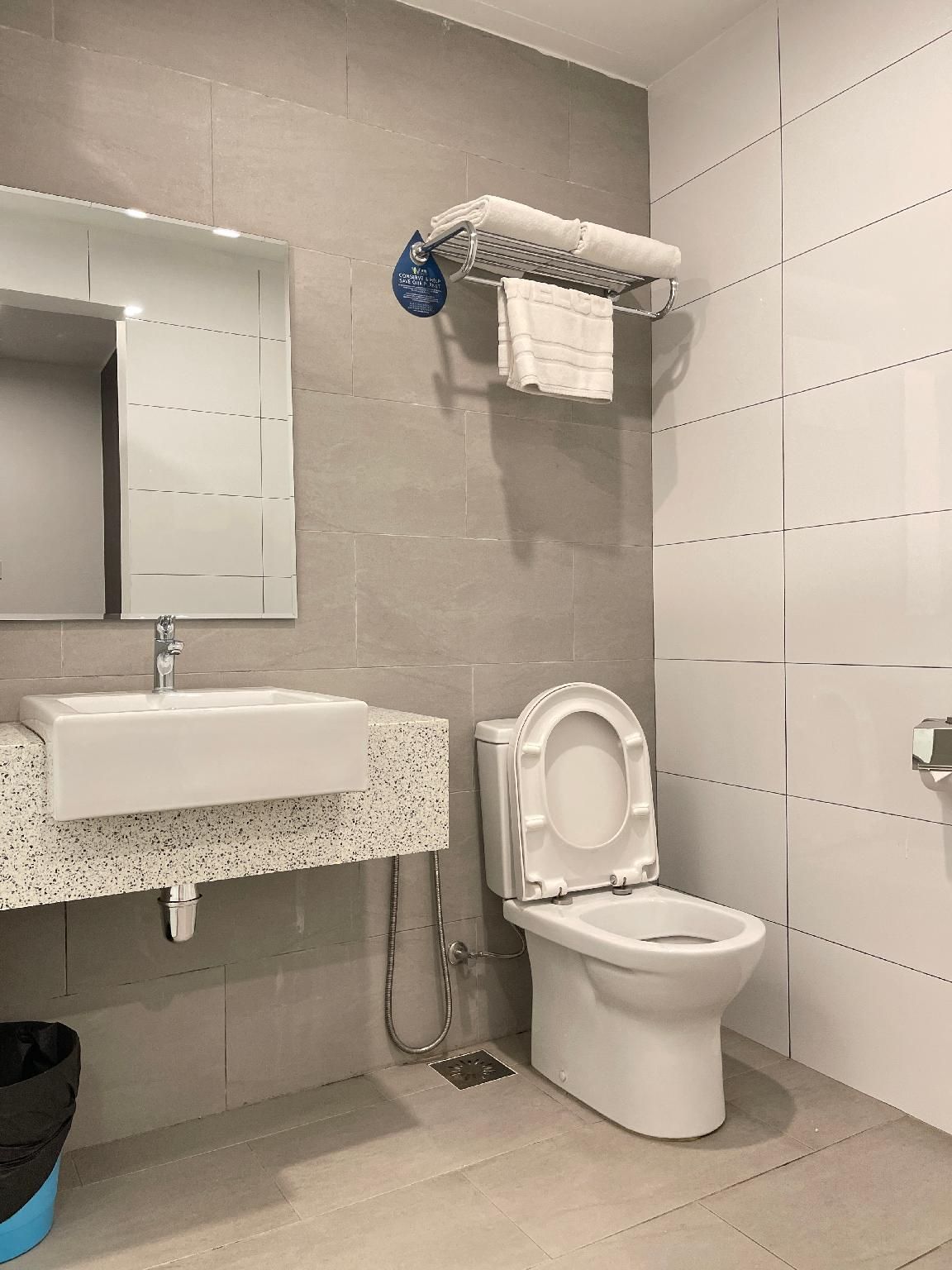 Win Hotel Superior King Room - Non-Smoking 3