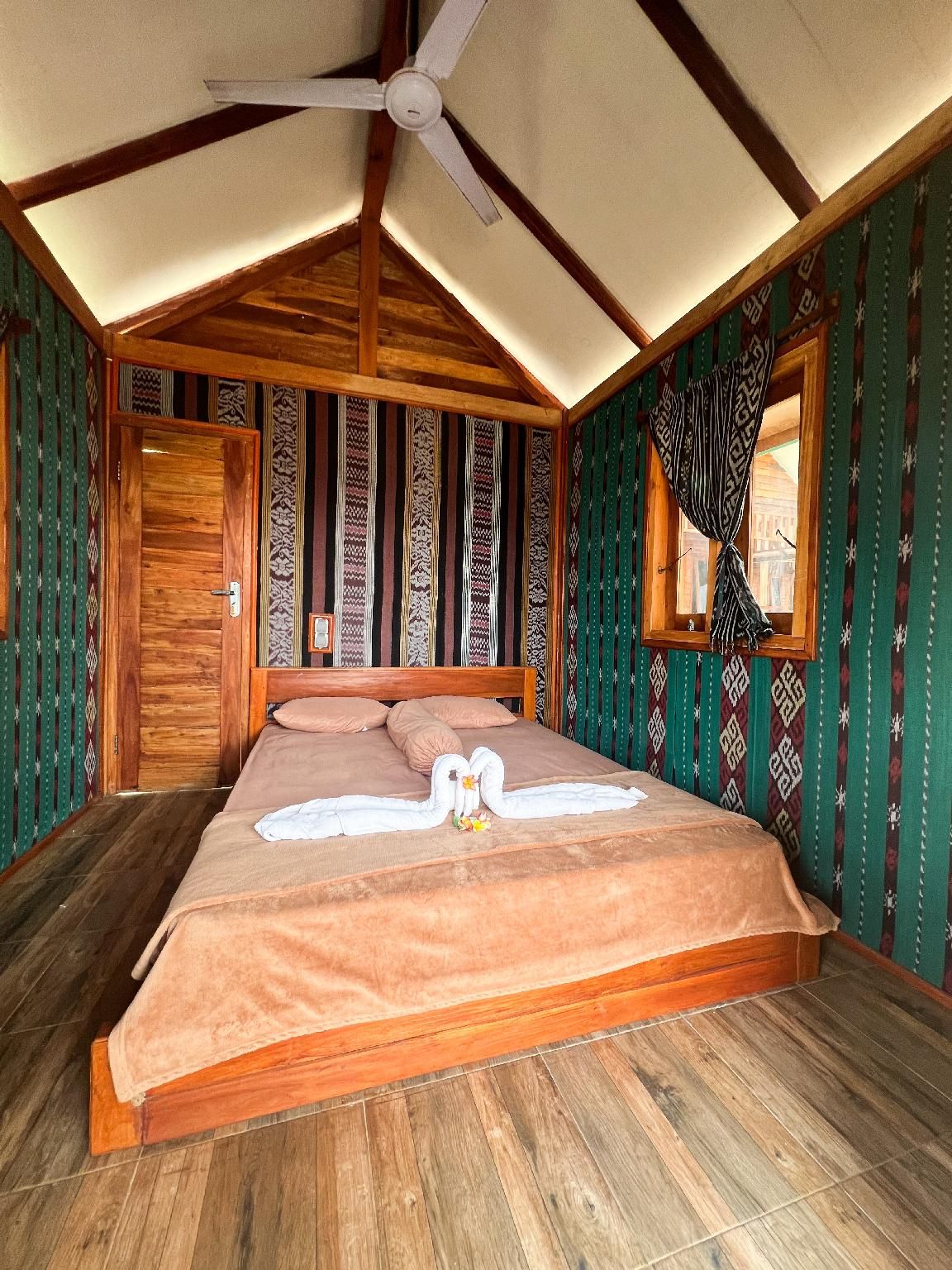 Beach Camp Lombok Deluxe Bungalow