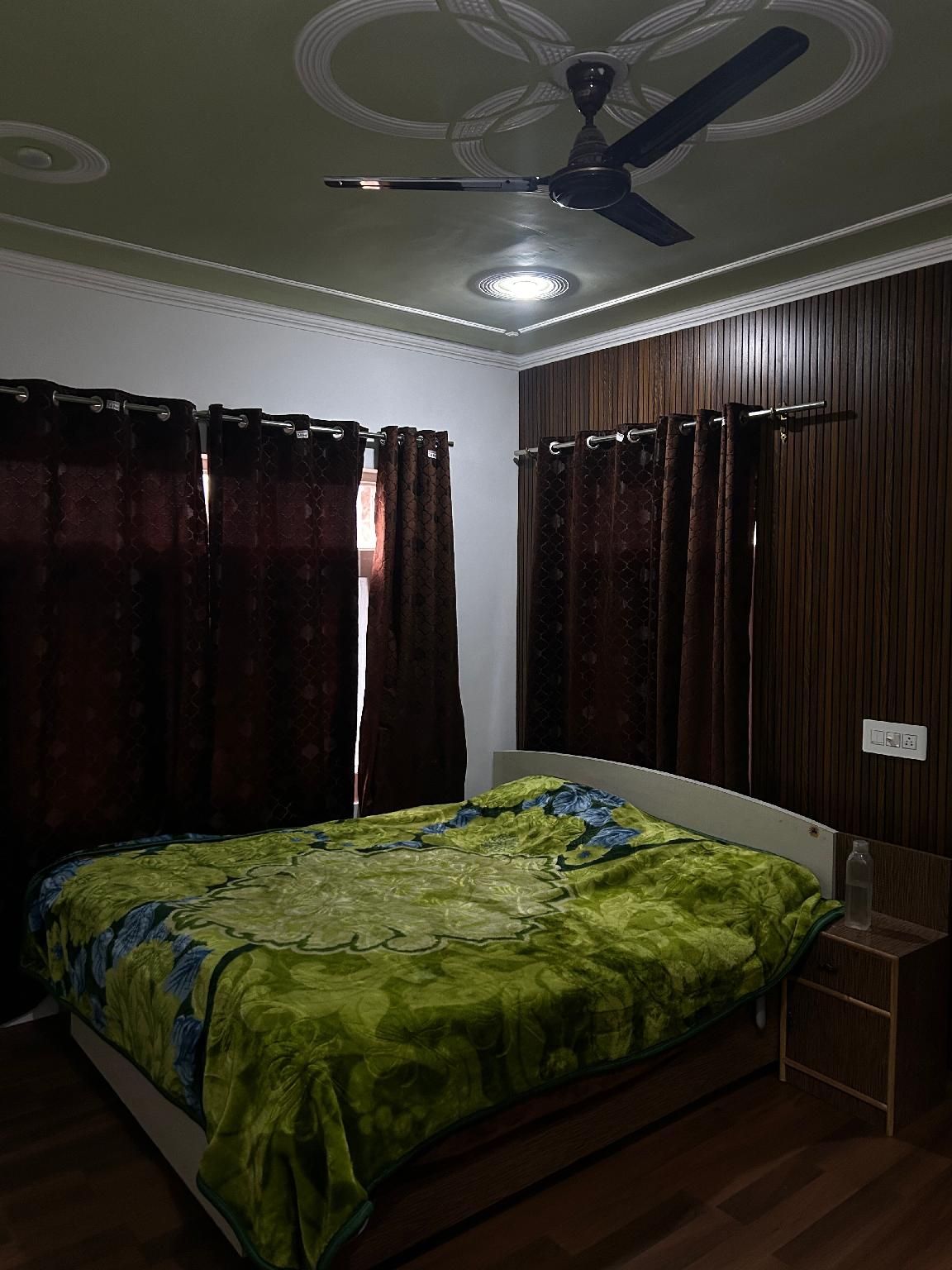 Home Sleeper Homestay Srinagar Jammu and Kashmir  Deluxe