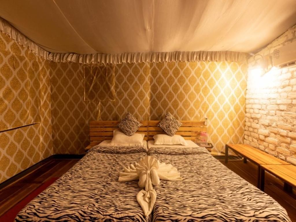 Jungle Tent