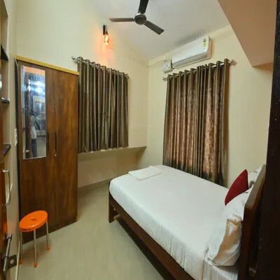 Arunodaya Dream Den Balcony Deluxe Double 3