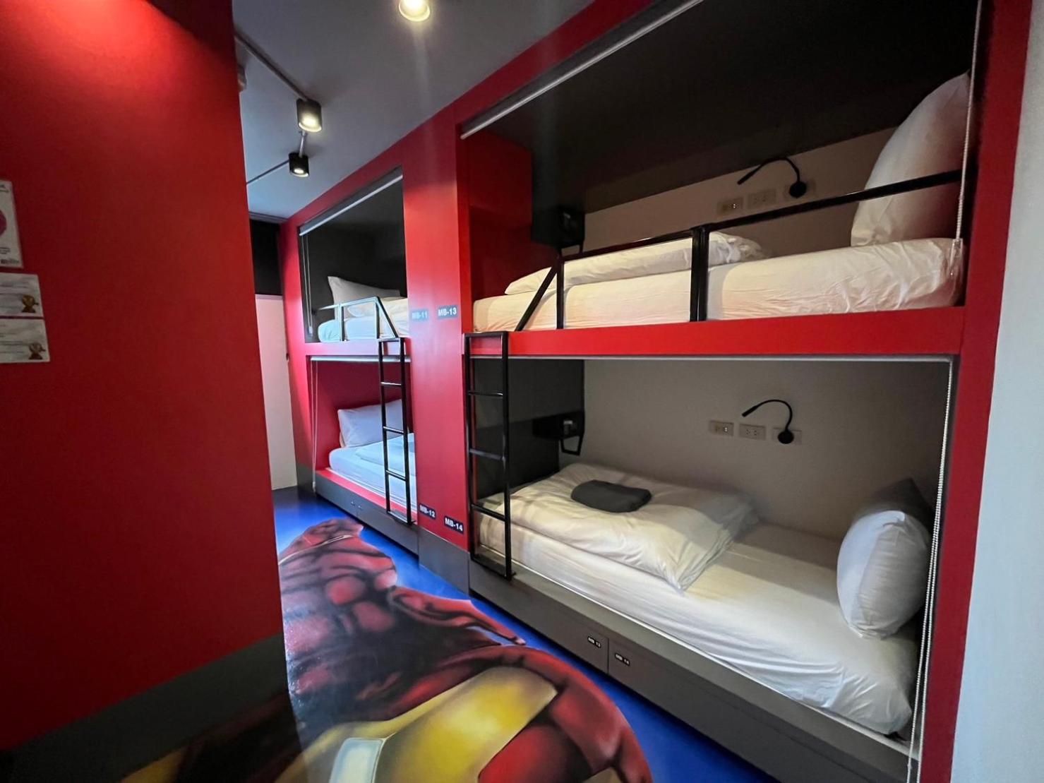 Bunk Bed in Mixed Dormitory Room