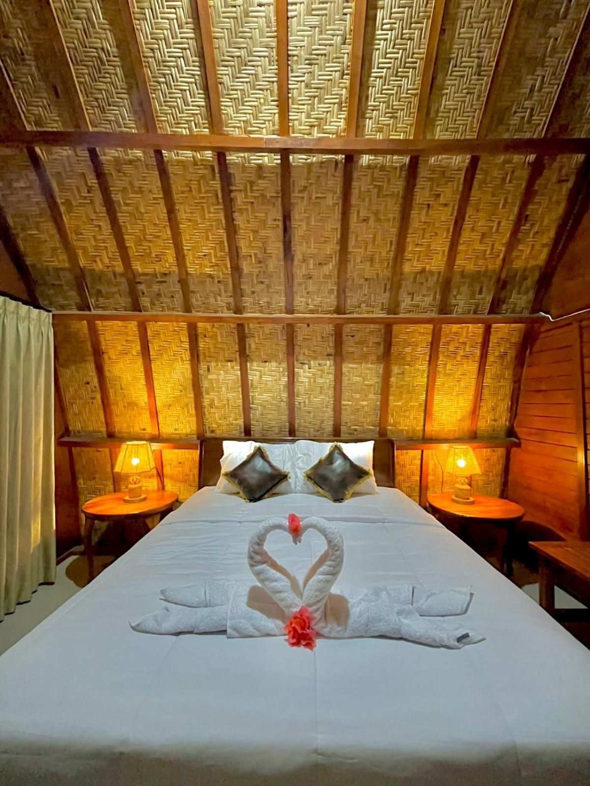 Golden Beach Hotel Deluxe Bungalow