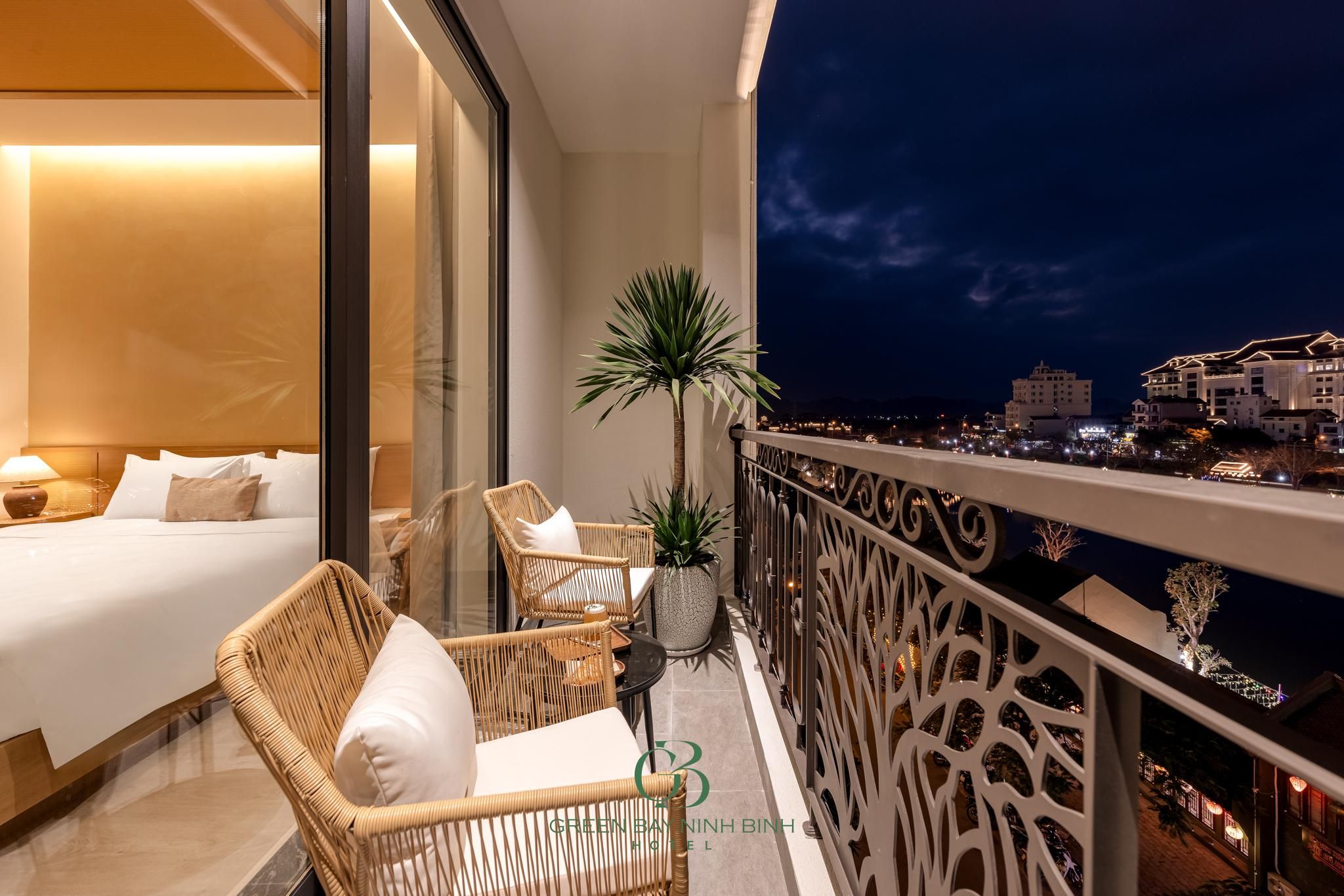 Green Bay Hotel Ninh Bình Studio with Lake View 2