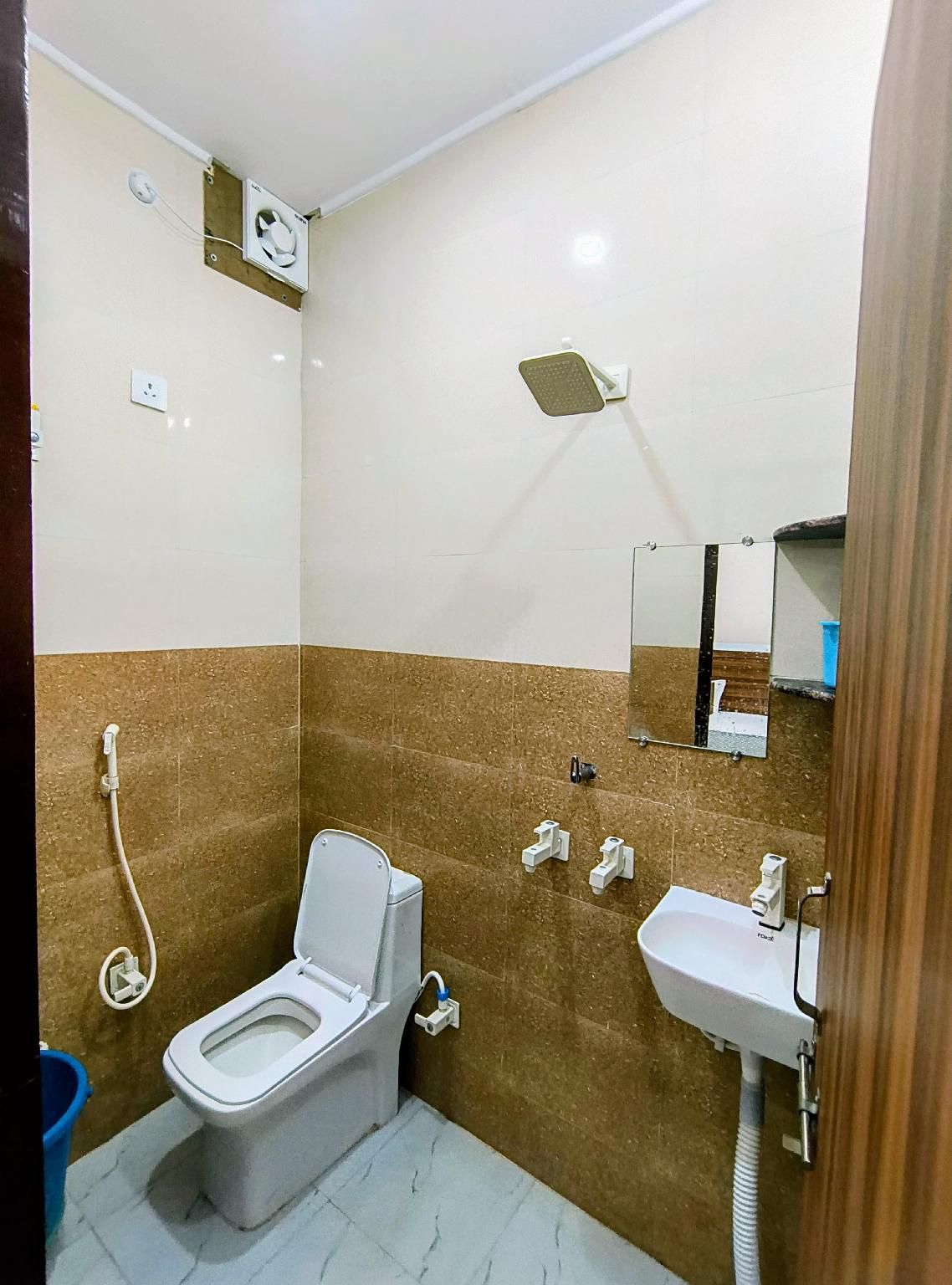 Shree Jee Hotels Deluxe 3