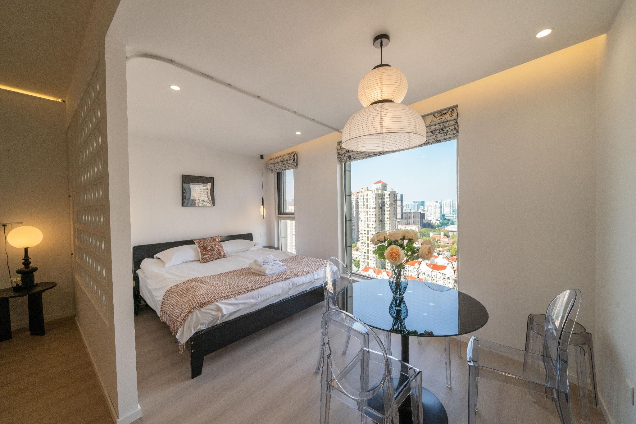 YiDu Homestay 近南京西路商圈-步行350米到达自然博物馆地铁站 1-Bedroom River View Apartment with Private Theater