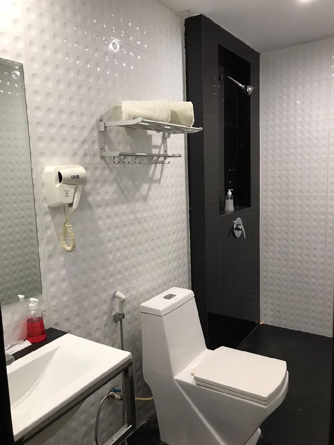 Deluxe Double or Twin