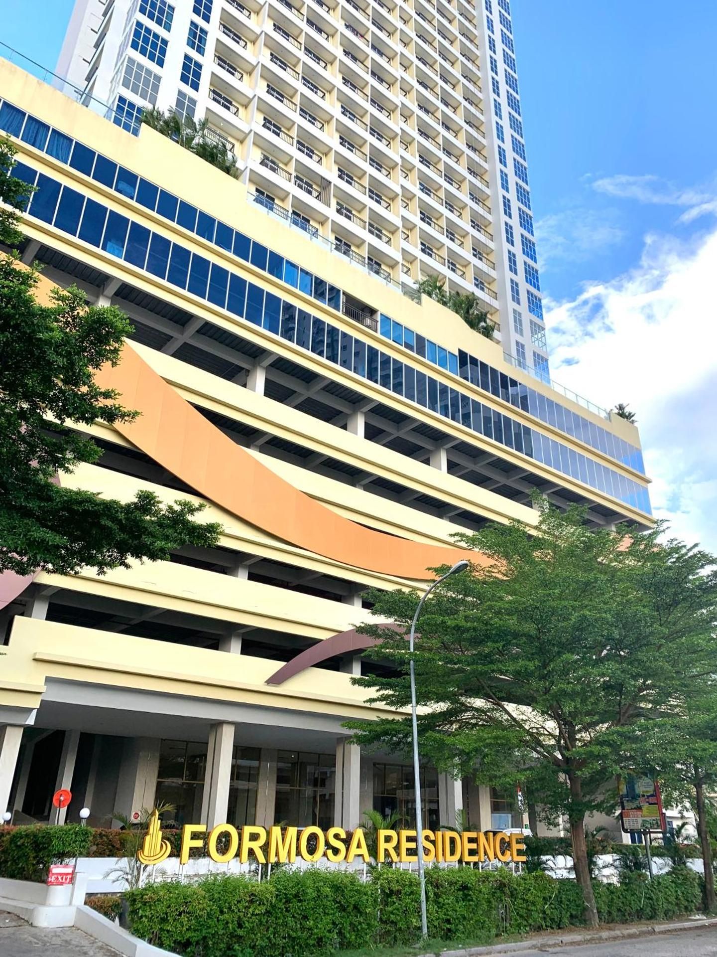 Wiwi Formosa Residence -Modern-Balcony