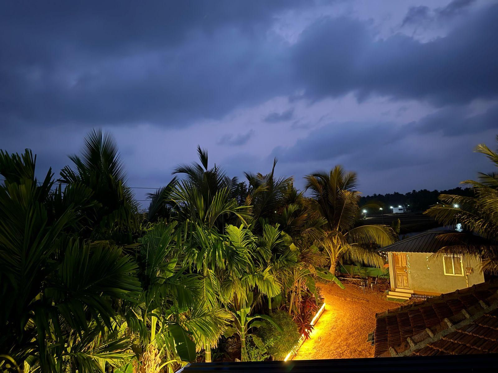 AURA PARK STAY - Kumta S1 Garden View 3