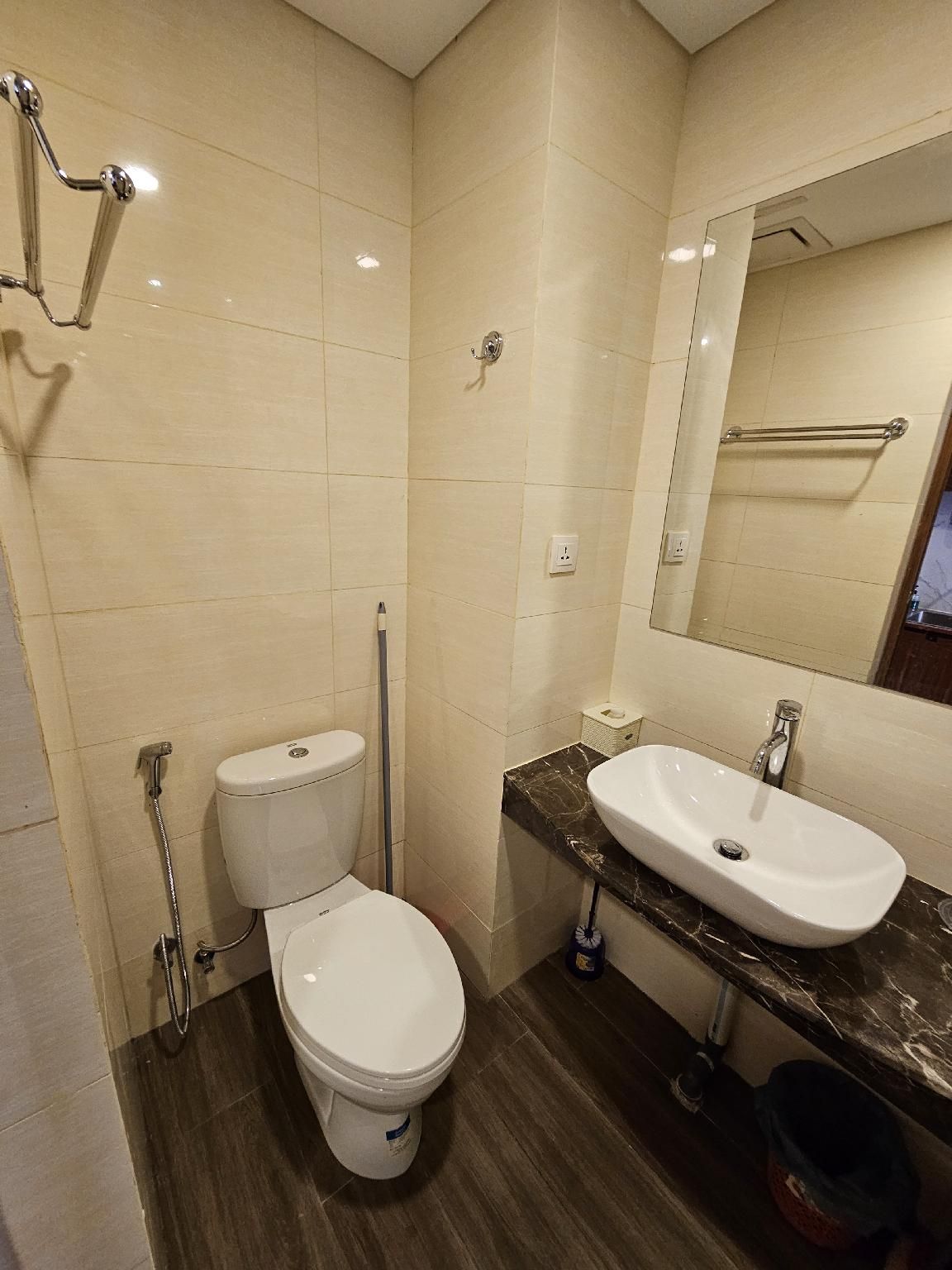 Comfy Apartment Studio Nagoya Thamrin City Tower A Family 4 People 3