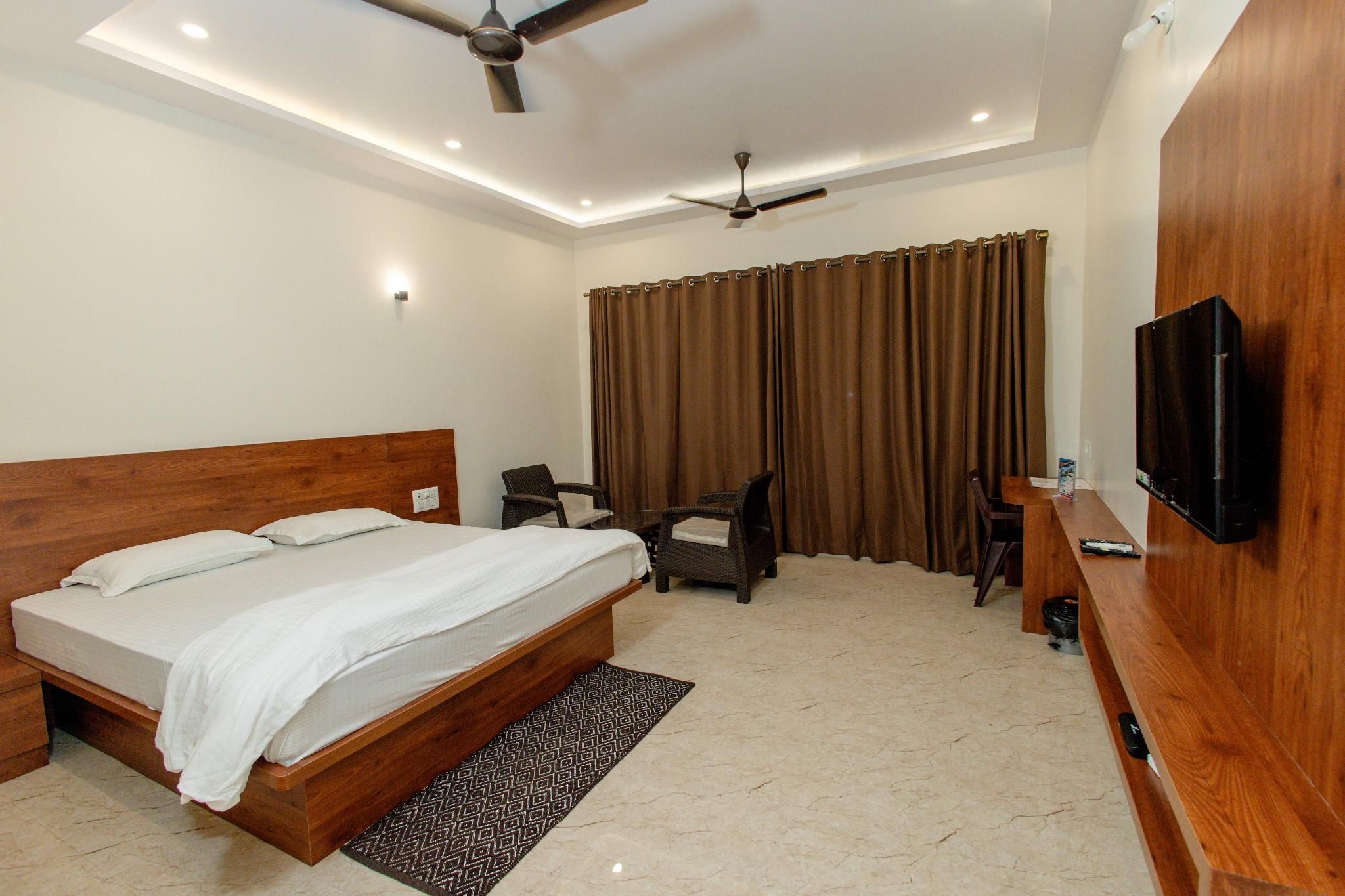 Sunlit Shores Beach Villa Deluxe Sea View Room without Balcony