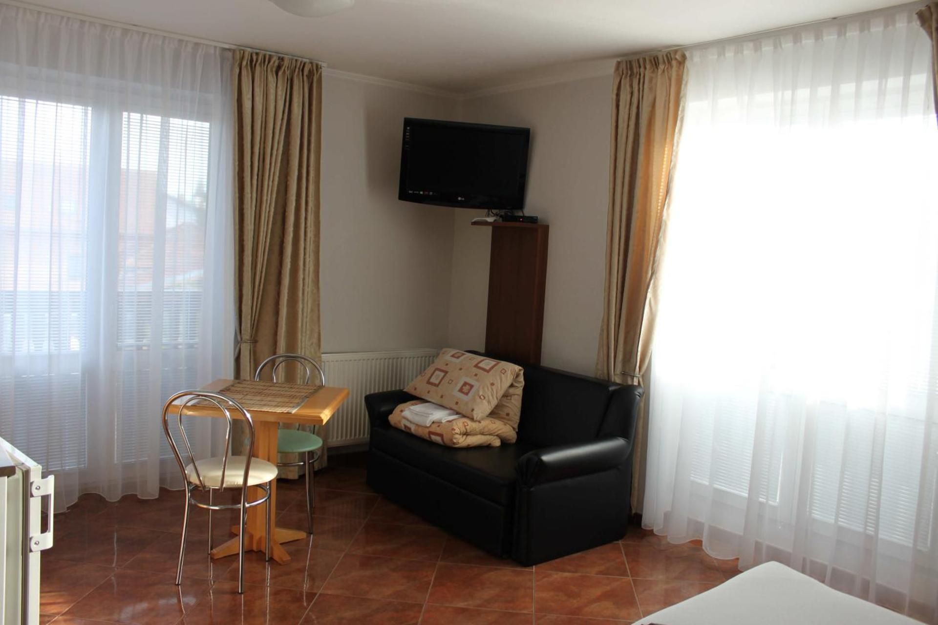 Privat Arcadia Studio Apartment (2 adults + 2 children) 2