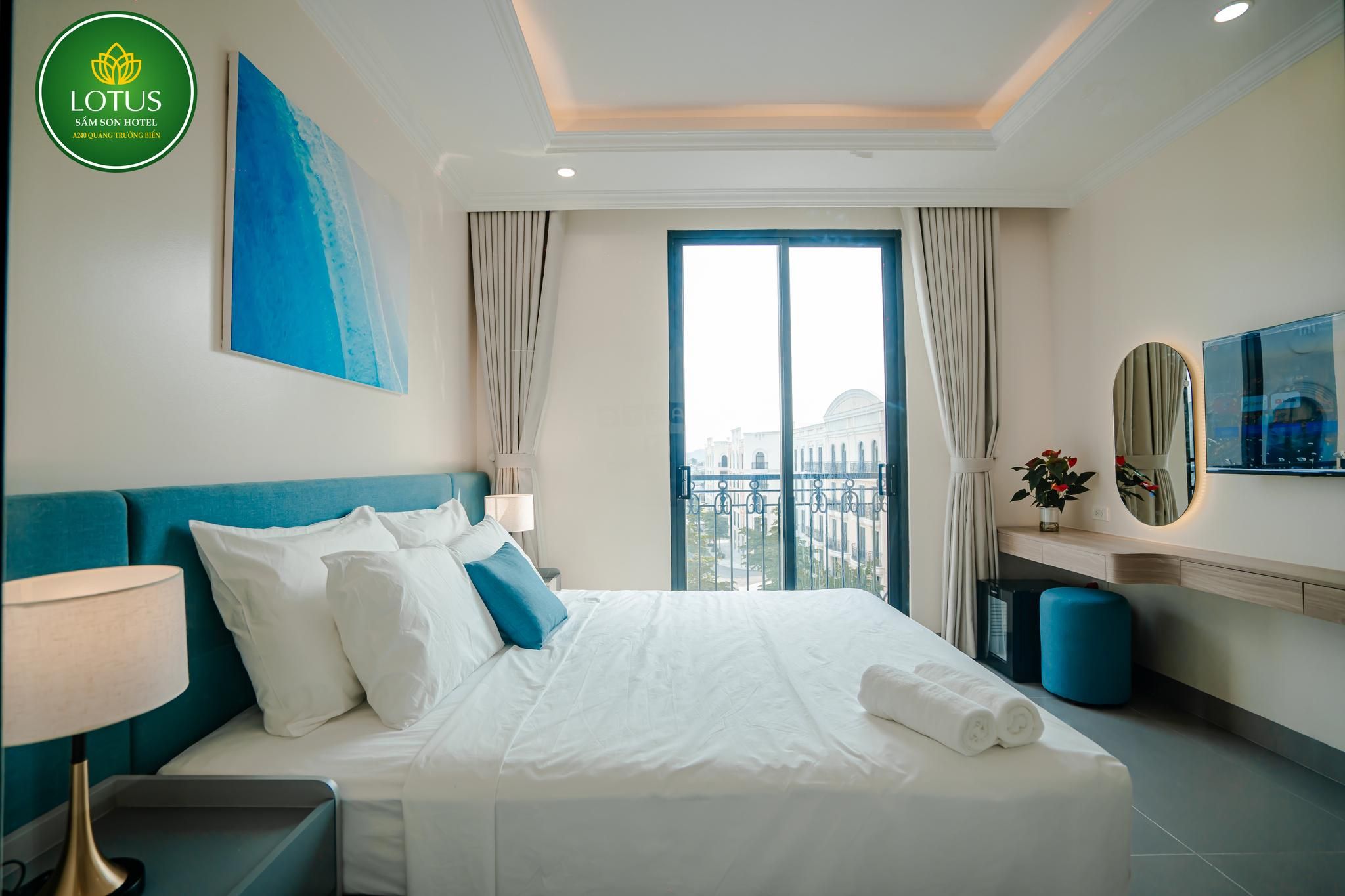 Lotus Sầm Sơn Hotel Superior Balcony 2