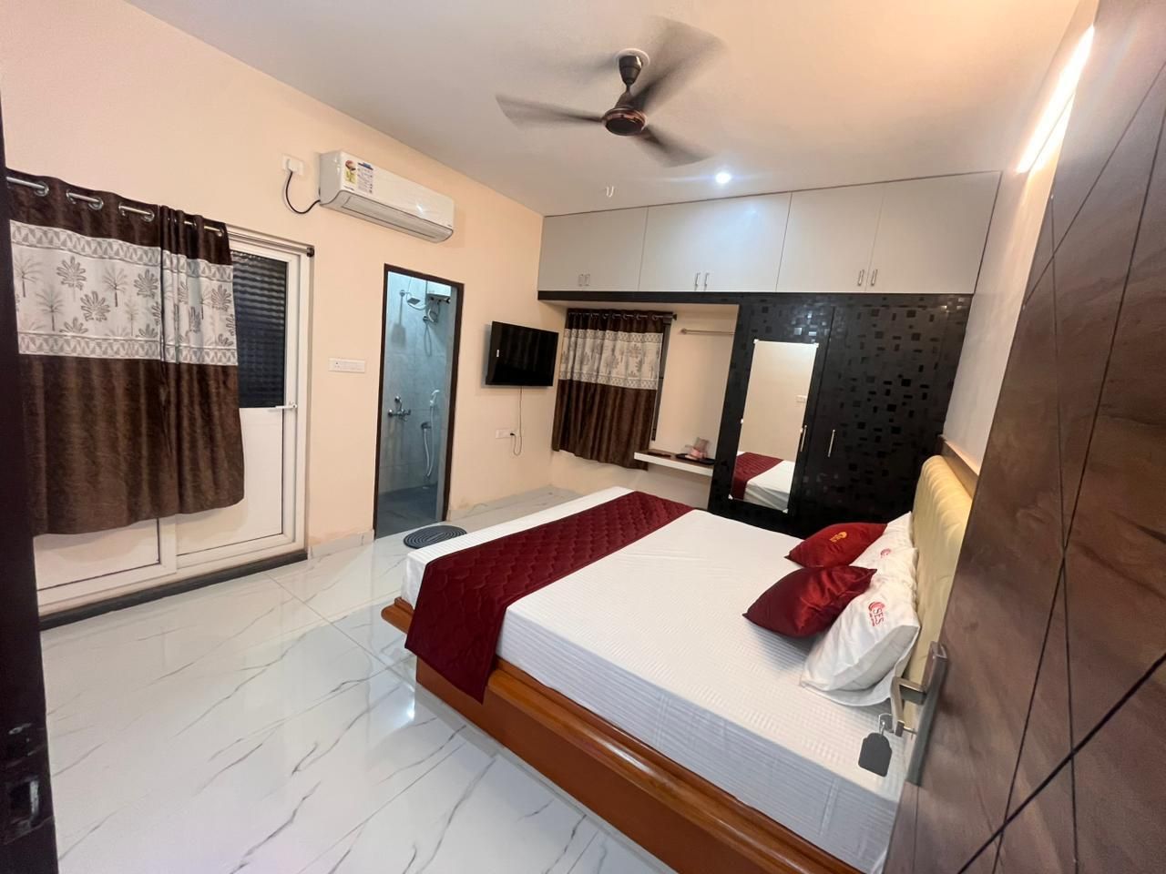 SES Naga Cottage Double Room 2