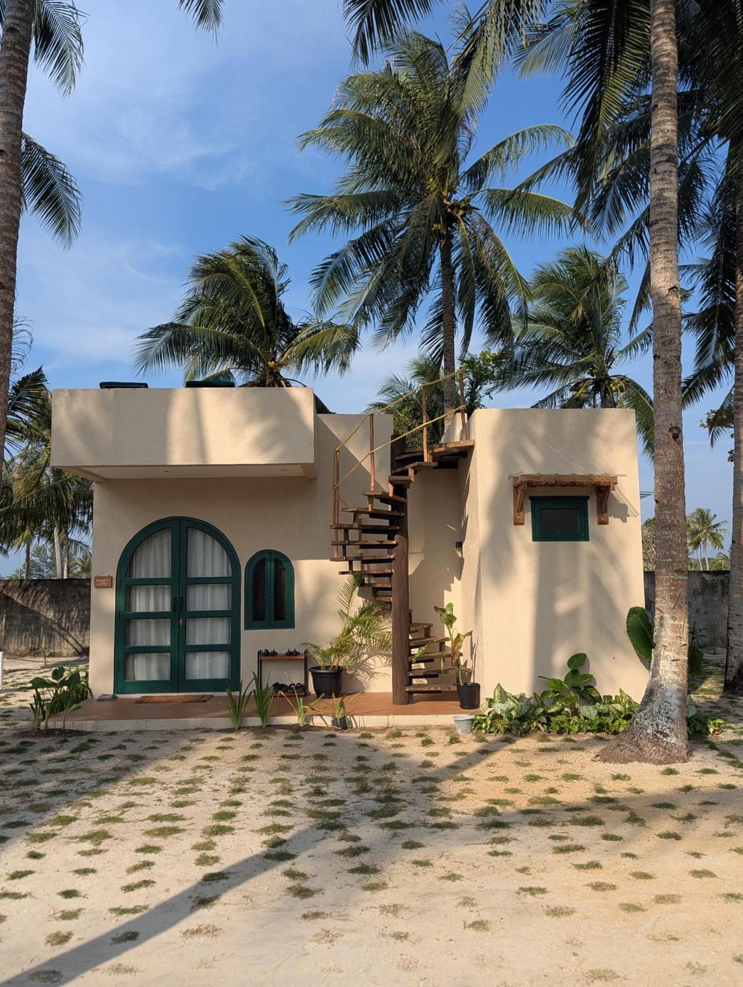 LAWA Bintan Berakit Village Cottage