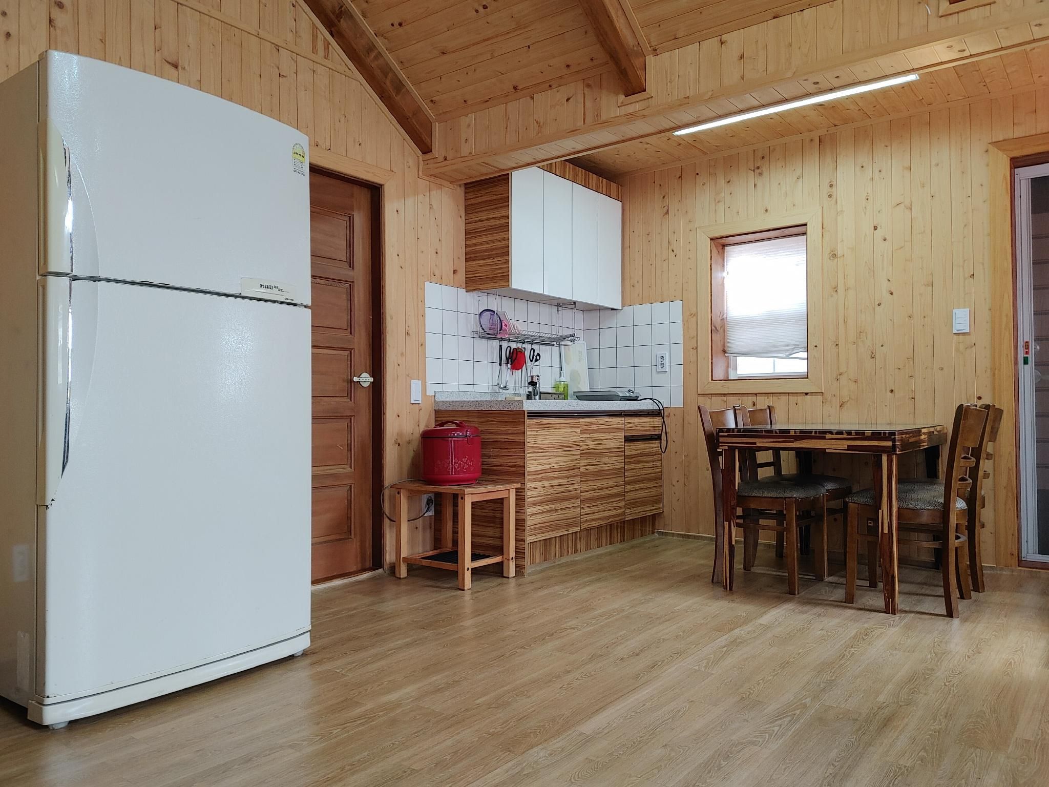 Danyang mulgoeul pension Azalea Room 3 (large 2-story cypress construction)